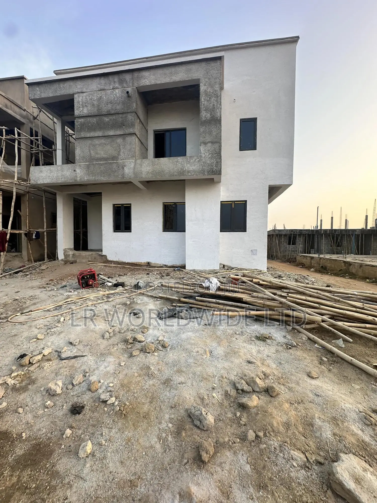 4bdrm Duplex in Lugbe District for sale