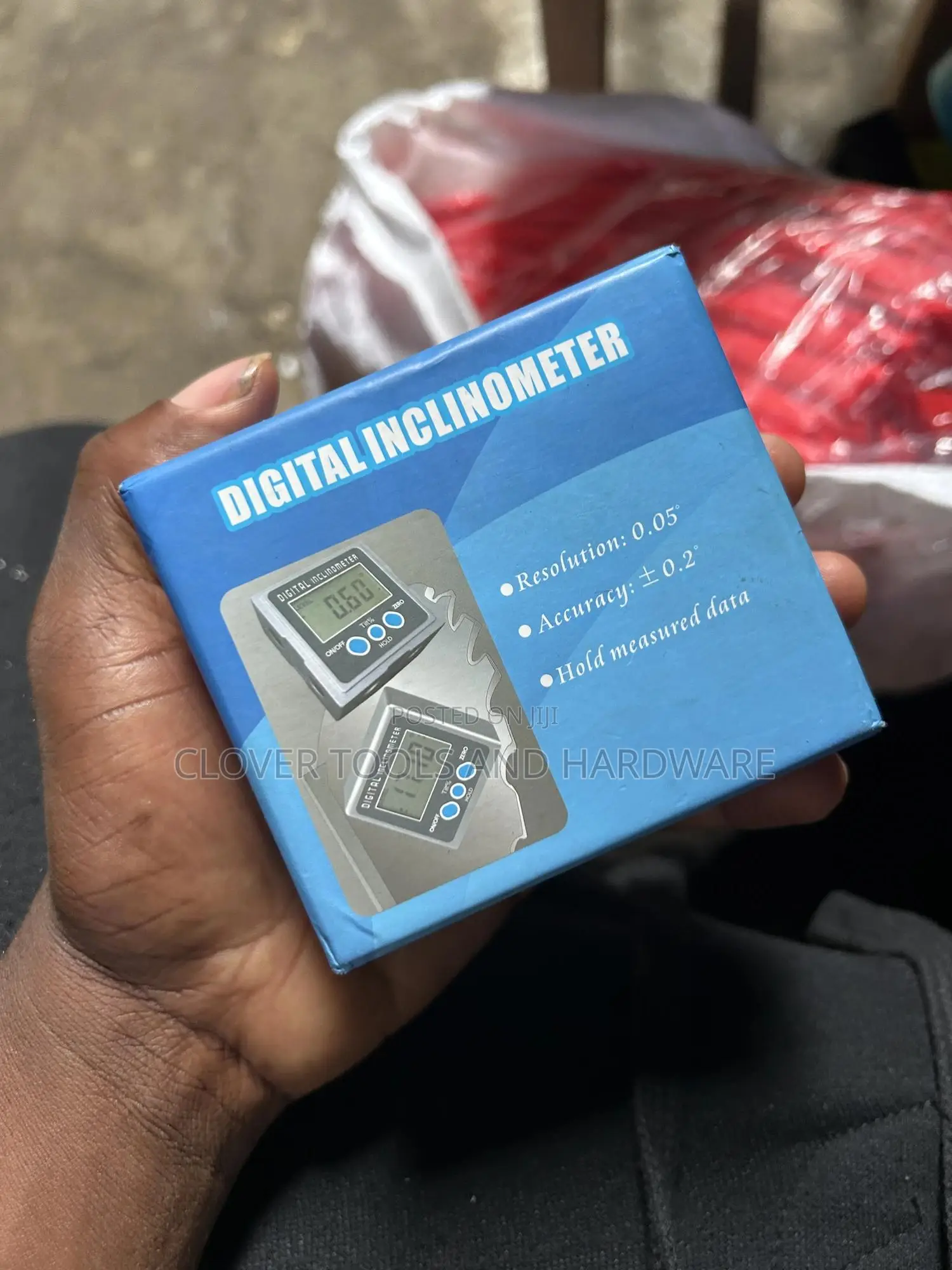 Digital Inclinometer / Digital Angle Finder or Protractor