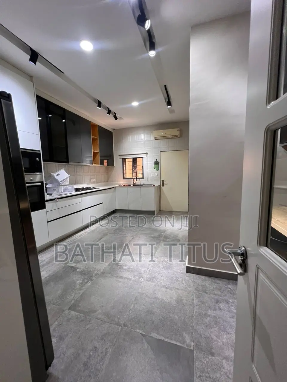 Furnished 4bdrm Duplex in Life Camp for rent