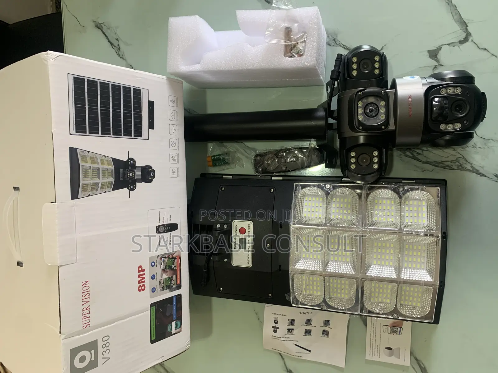 Solar Light With 3lens Solar PTZ Camera