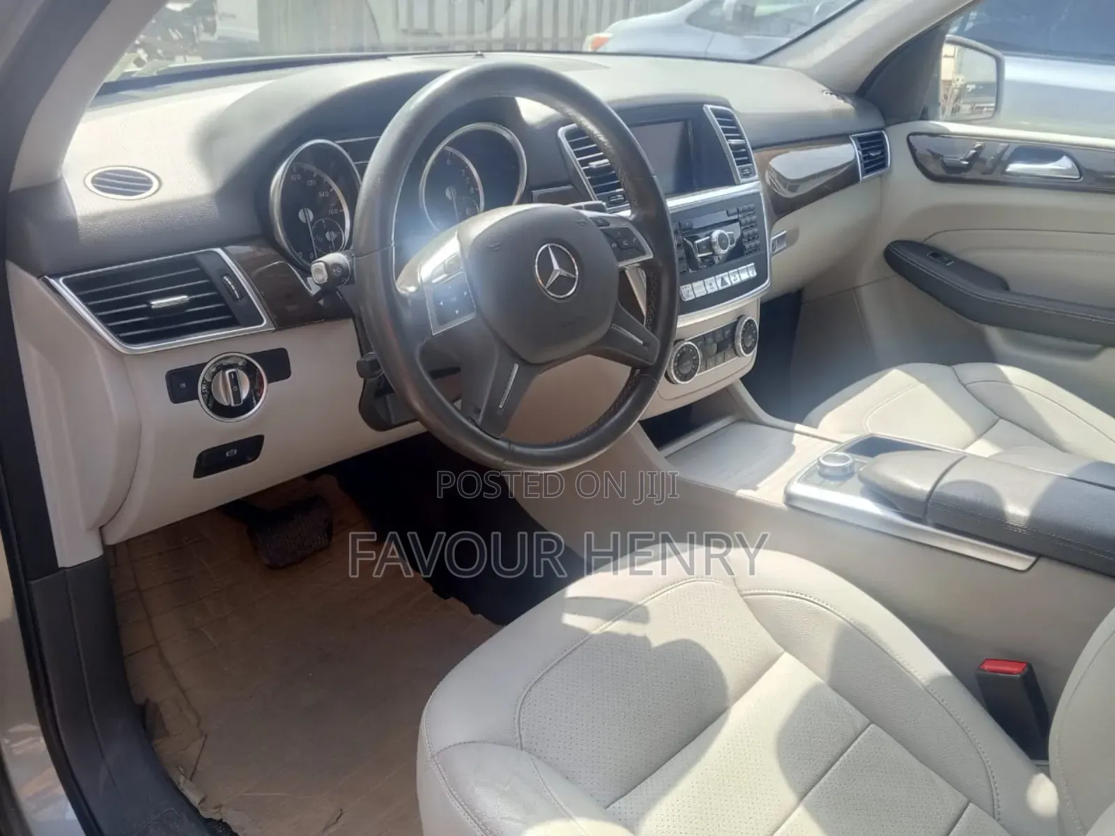 Mercedes-Benz M Class ML350 4MATIC 4dr SUV AWD (3.5L 6cyl 7A) 2015 Gray