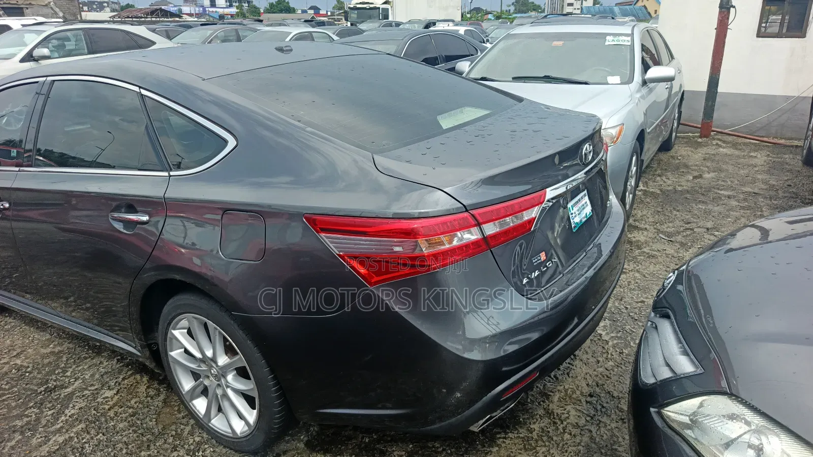 Toyota Avalon XLE Premium 4dr Sedan (3.5L 6cyl 6A) 2015 Gray