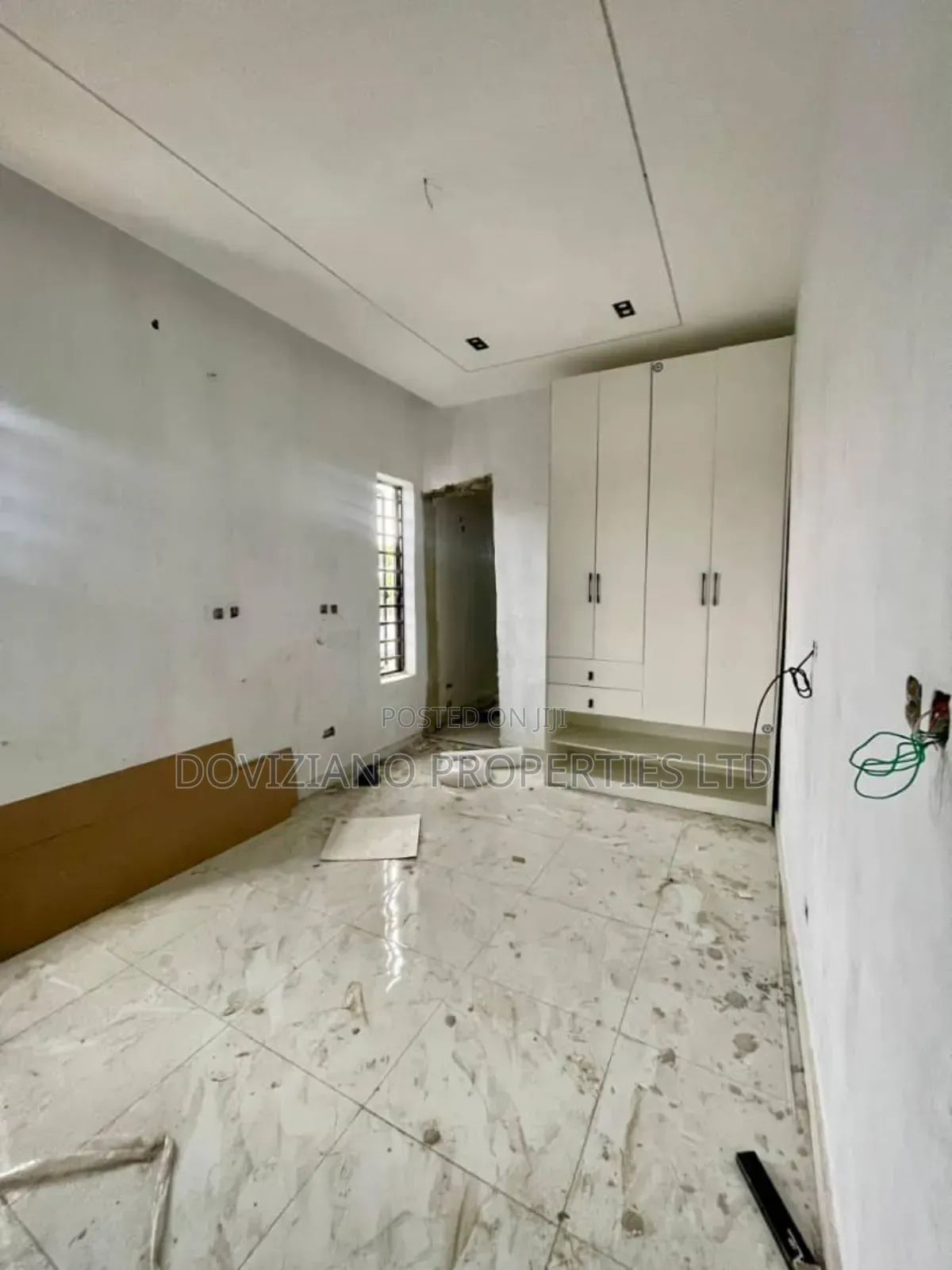 4bdrm Duplex in Igbo-efon for sale