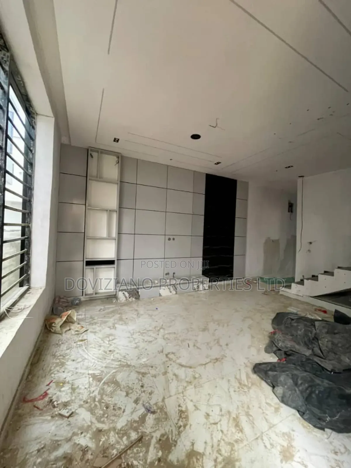 4bdrm Duplex in Igbo-efon for sale