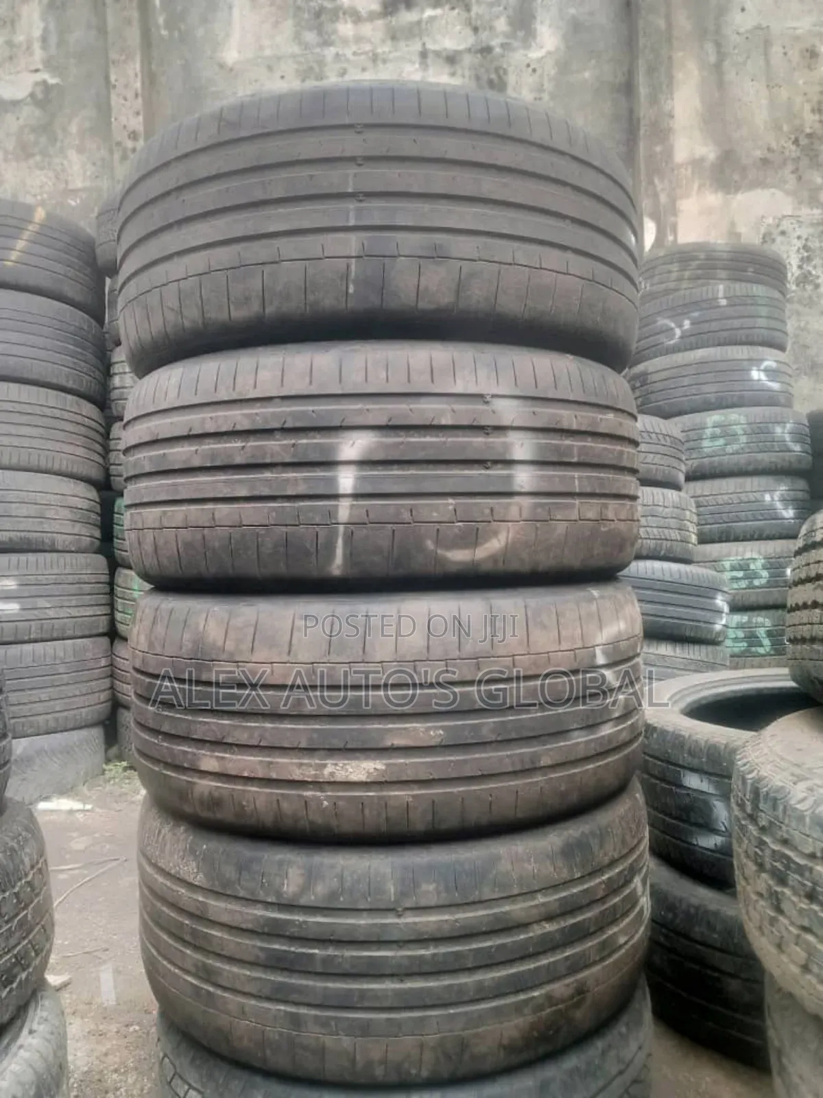 285/40/22 Continental Four Uniform Highest Grade
