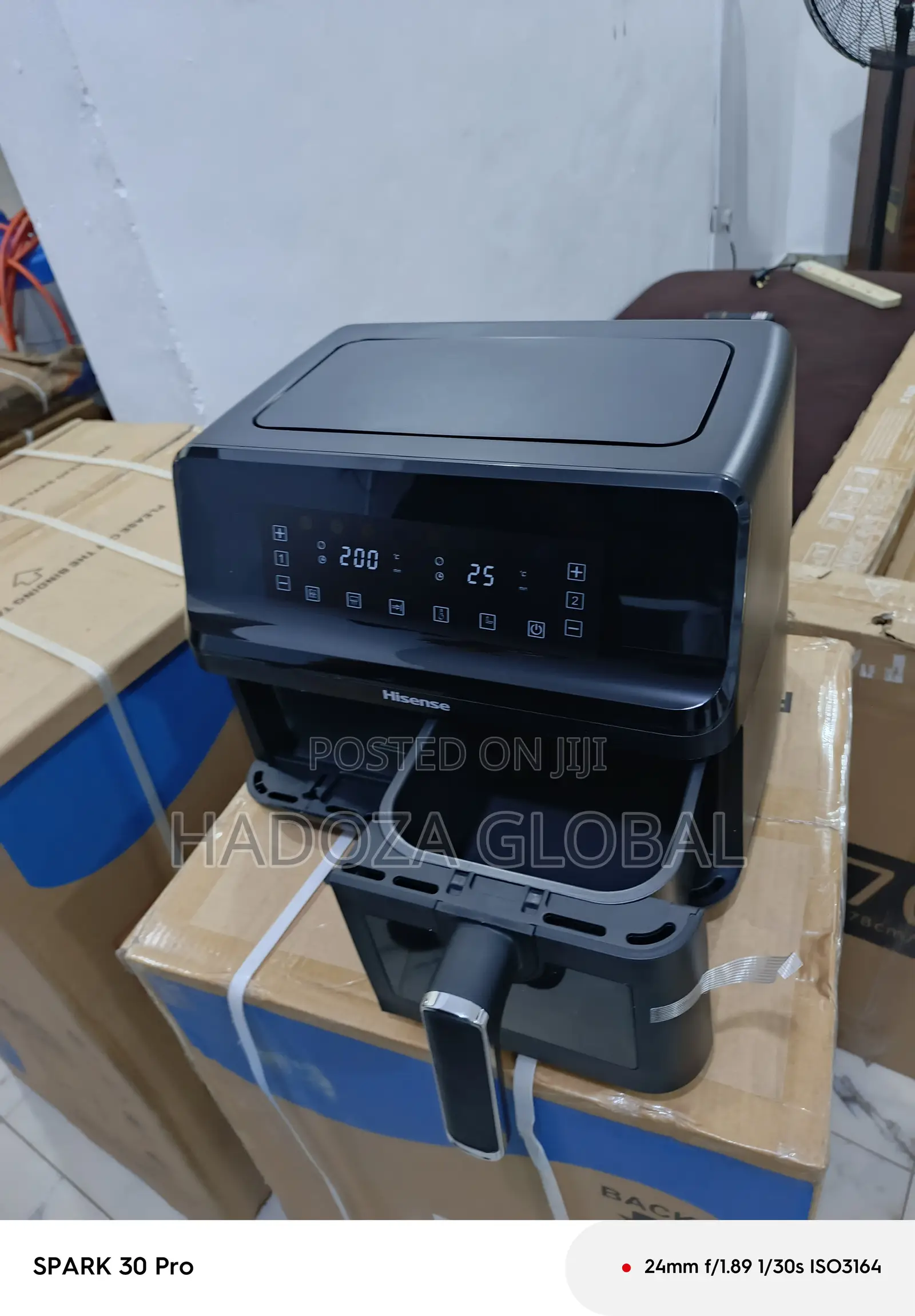 8-litre Hisense Dual Heat Air Fryer