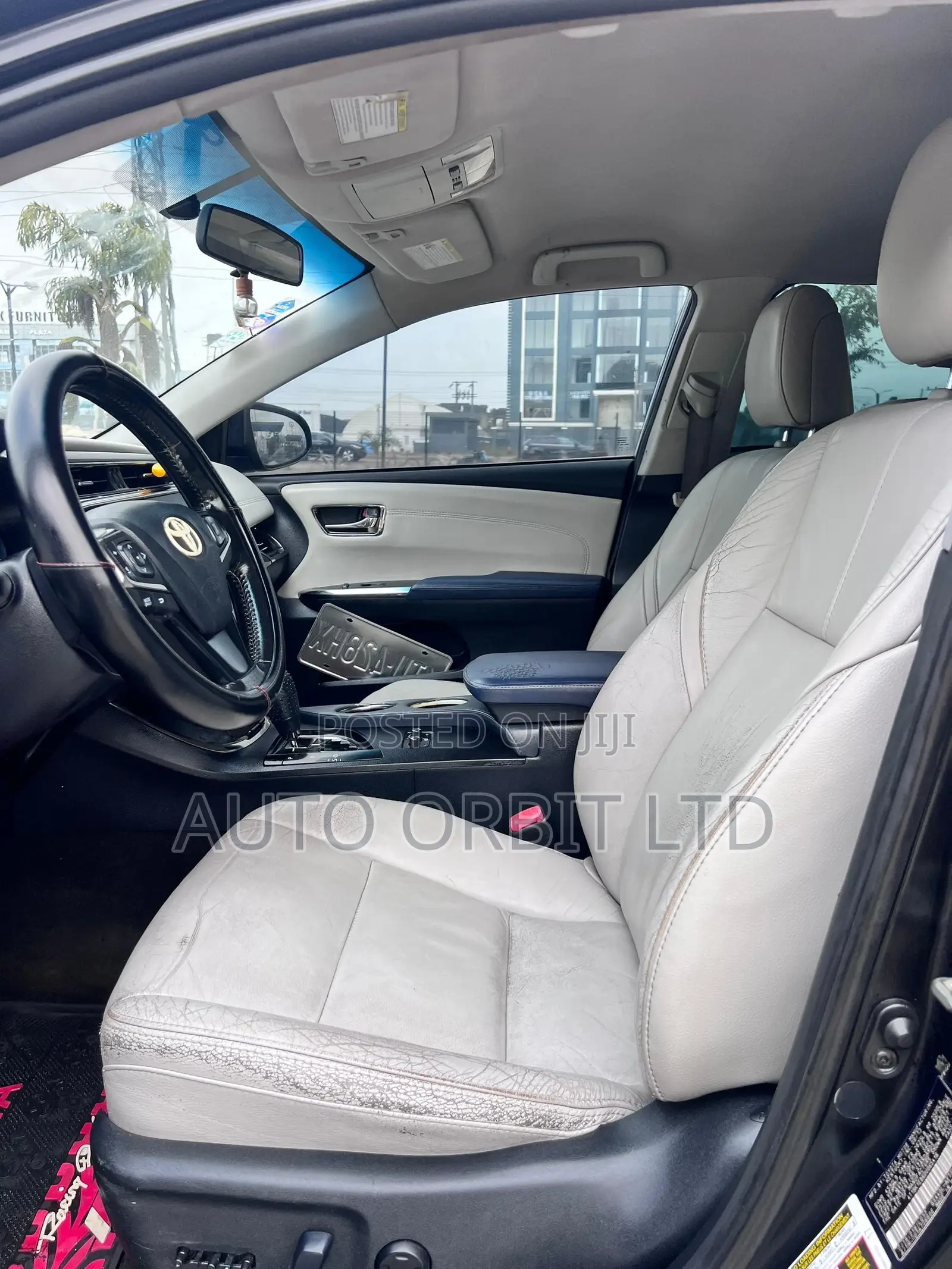 Toyota Avalon 2014 Black