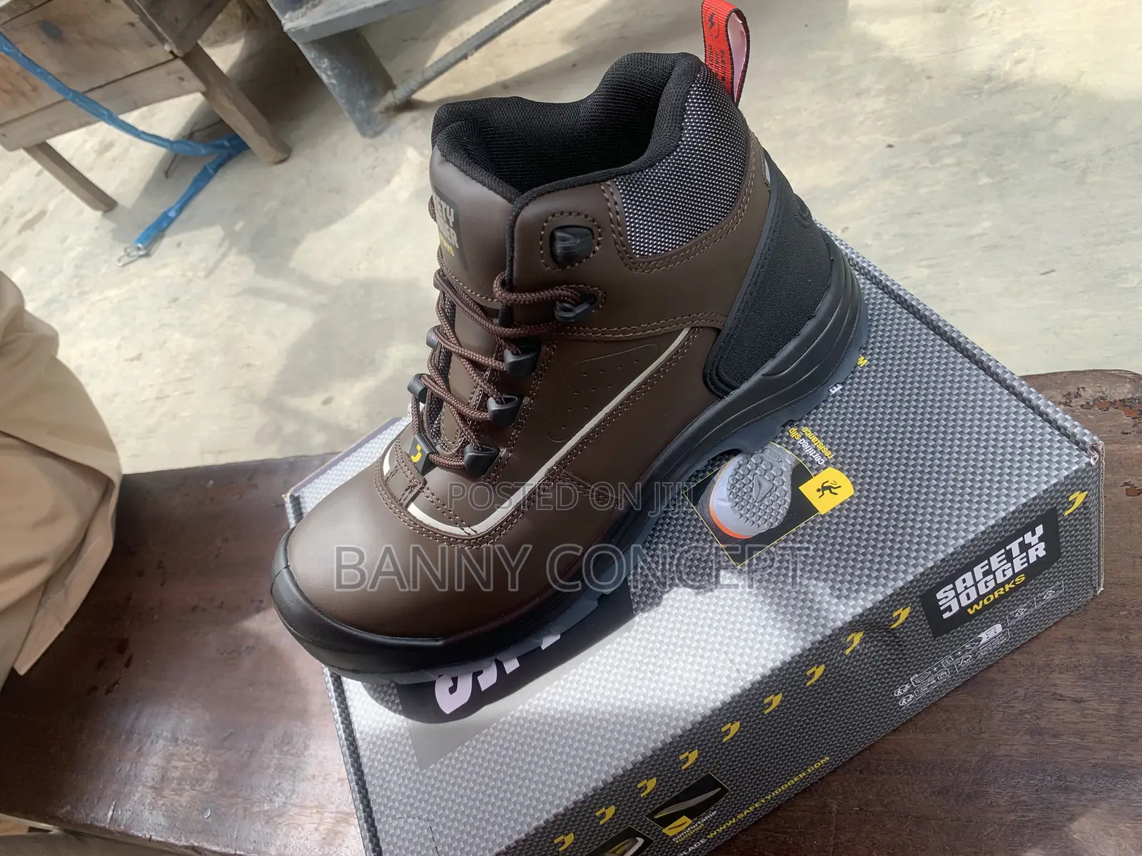 Mars Eh Safety Jogger Safety Boots