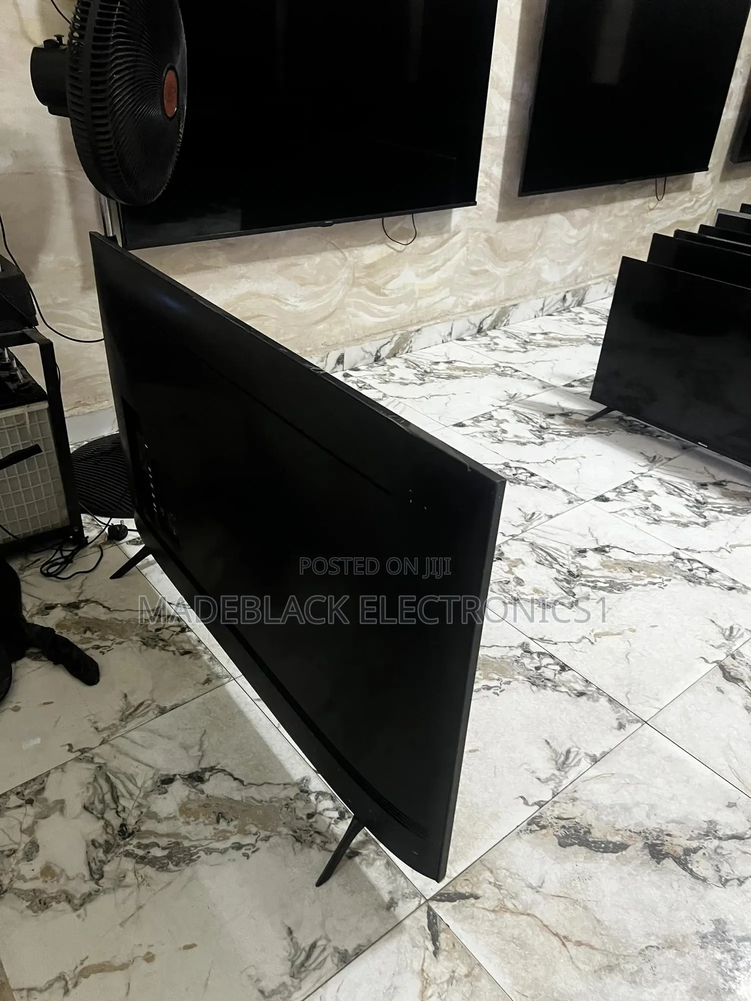 Samsung 55” Au Smart Tv – Crystal Uhd, Super Clean