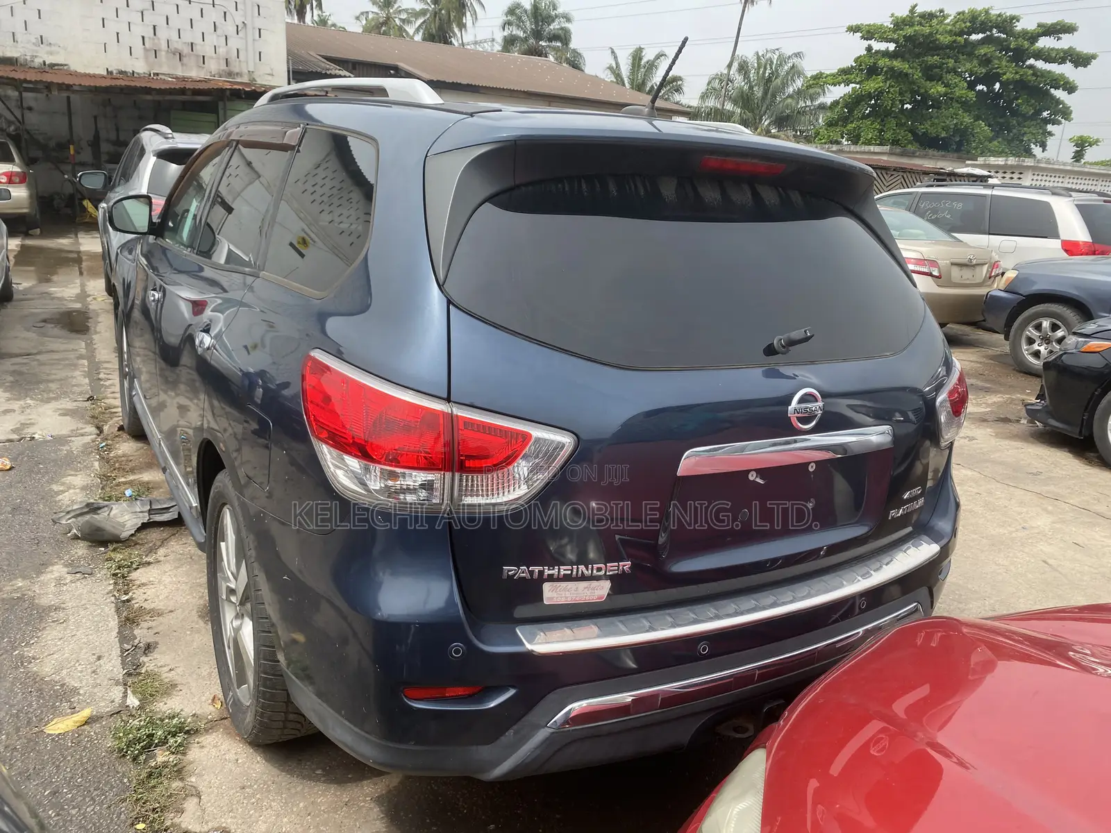 Nissan Pathfinder Platinum 4x4 2013 Blue