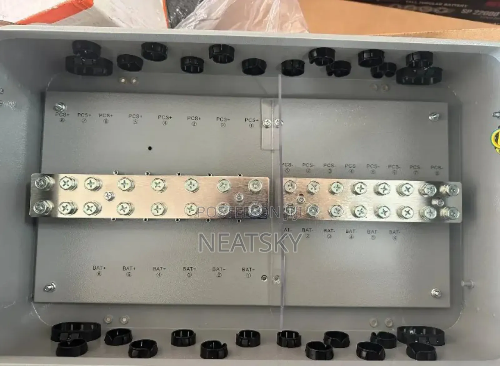 BTCB 200a 3 Paths Battery Combiner Box