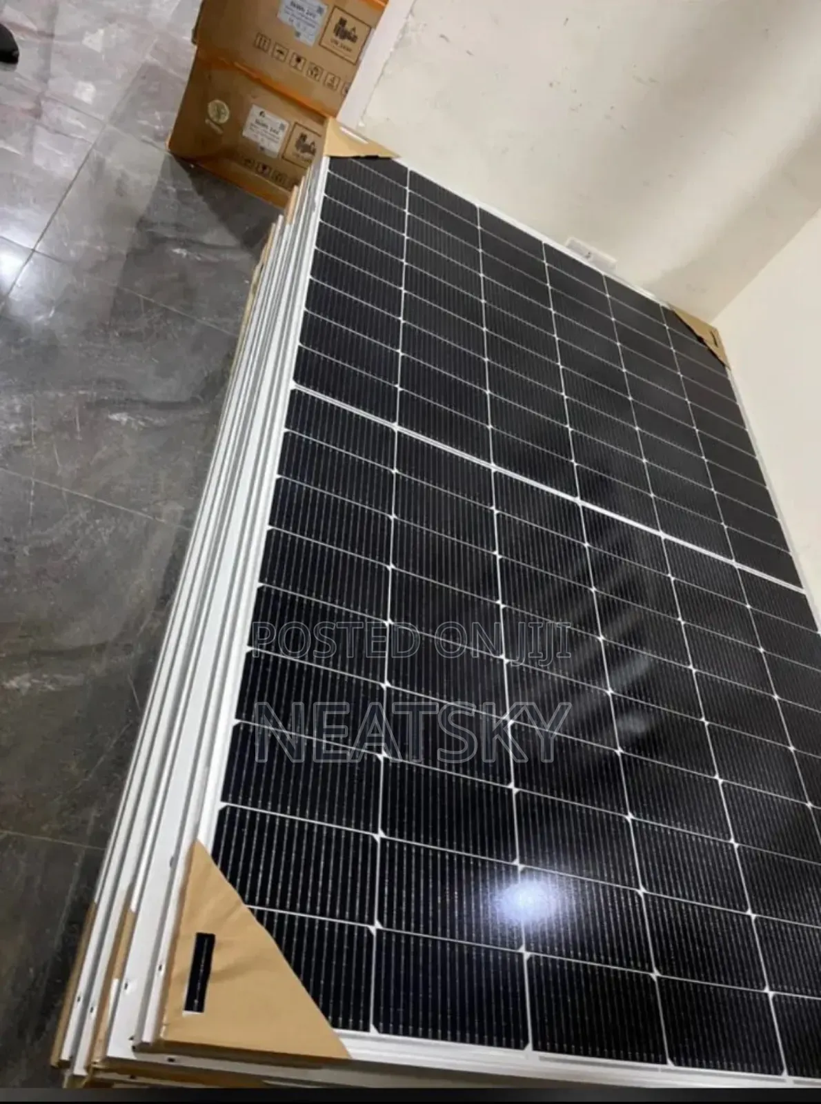610w Ariona Solar Panel