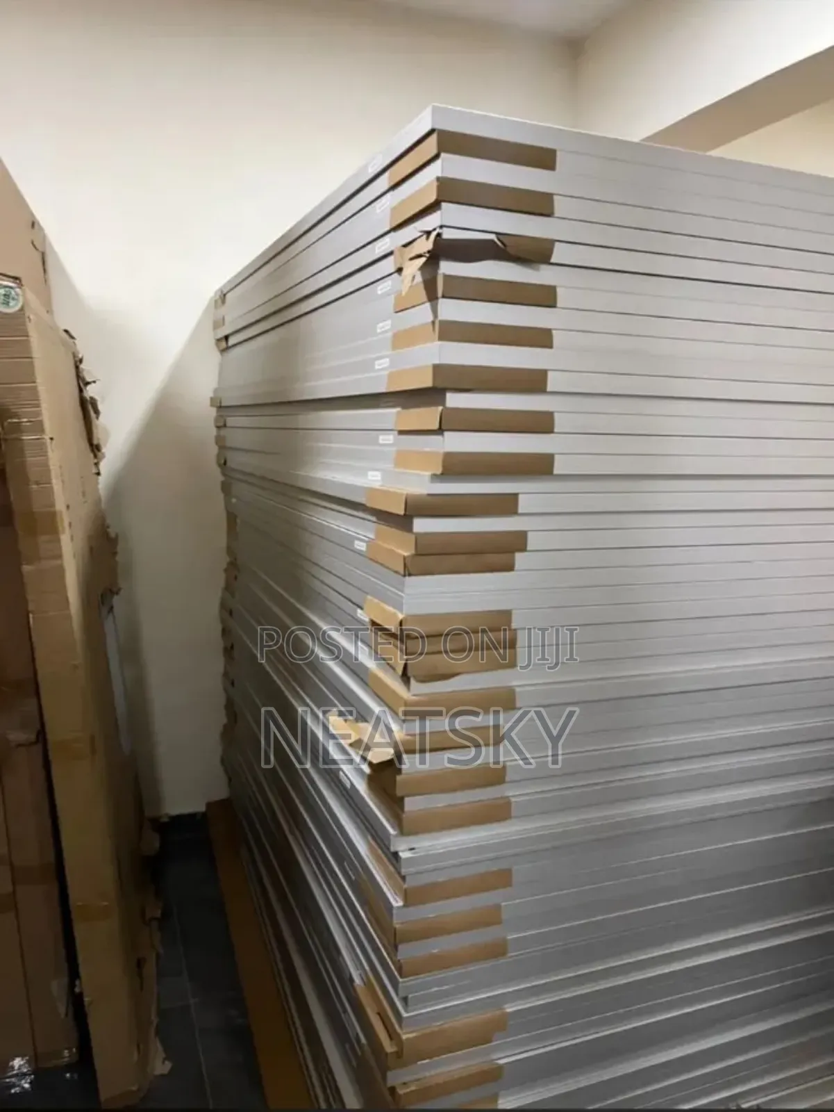 610w Ariona Solar Panel
