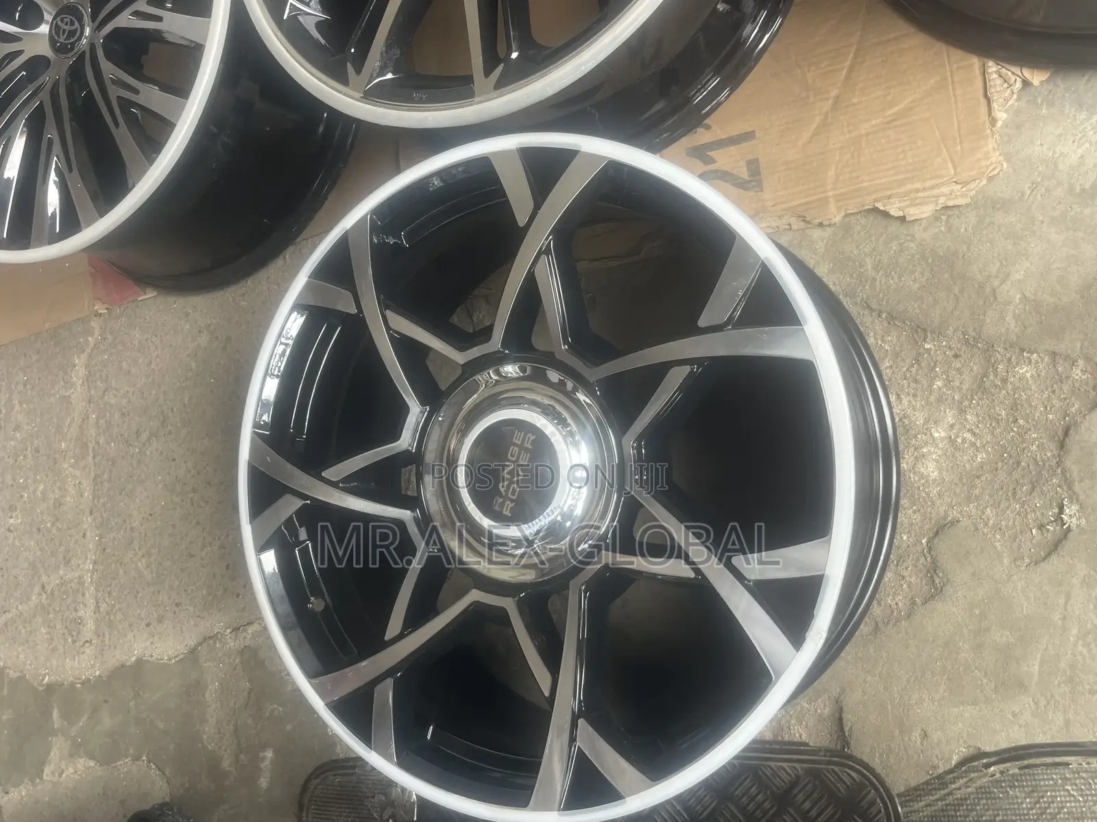 20 Inches Range Rover Vera Rim Original Brand New