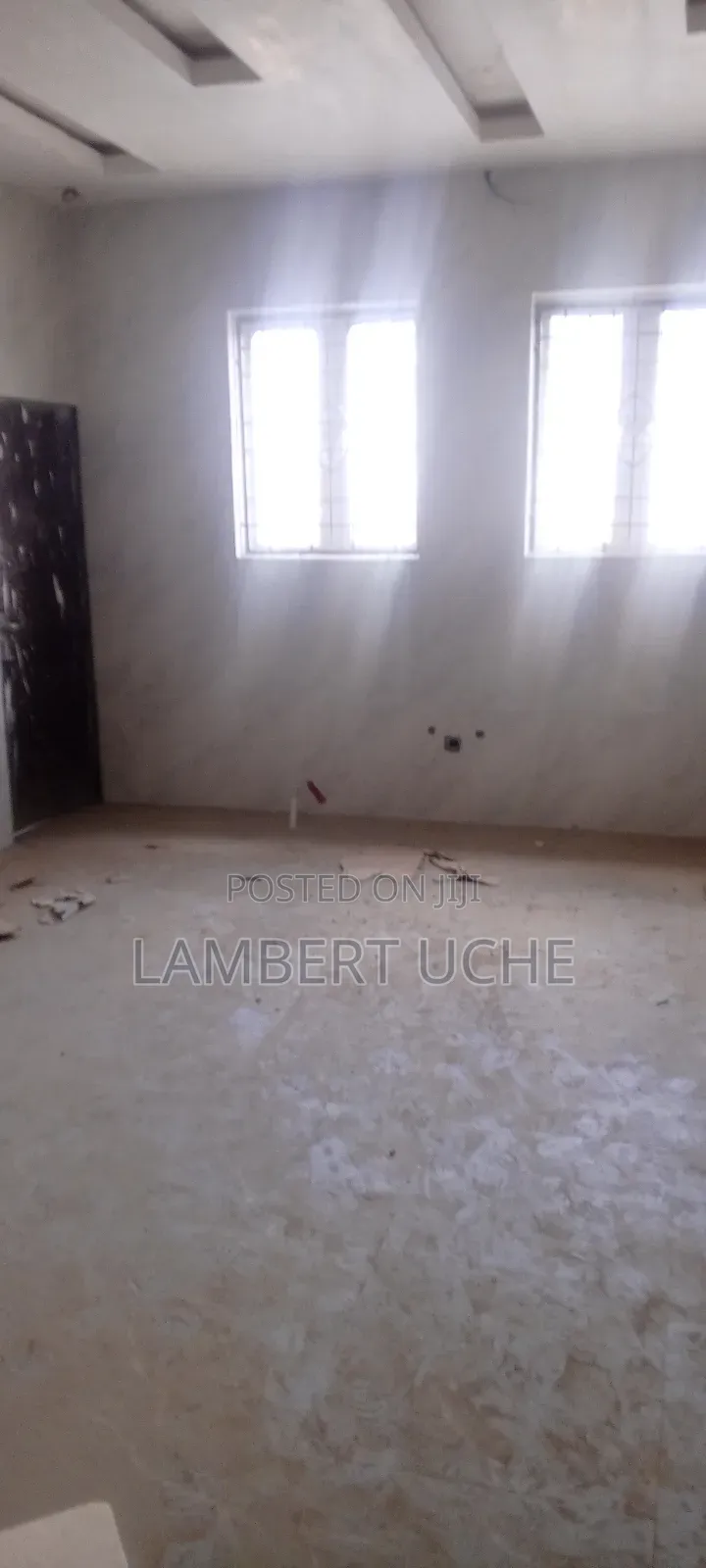 3bdrm Block of Flats in Riverpark, Lugbe District for sale