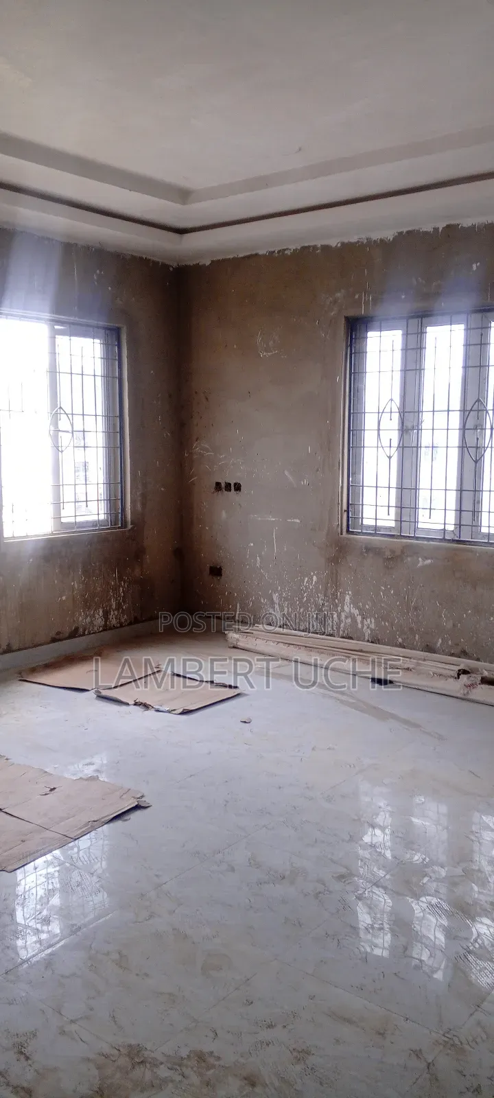 3bdrm Block of Flats in Riverpark, Lugbe District for sale