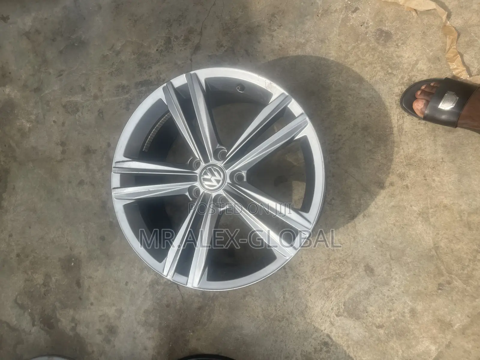 18 Inches Volkswagen Rim Original