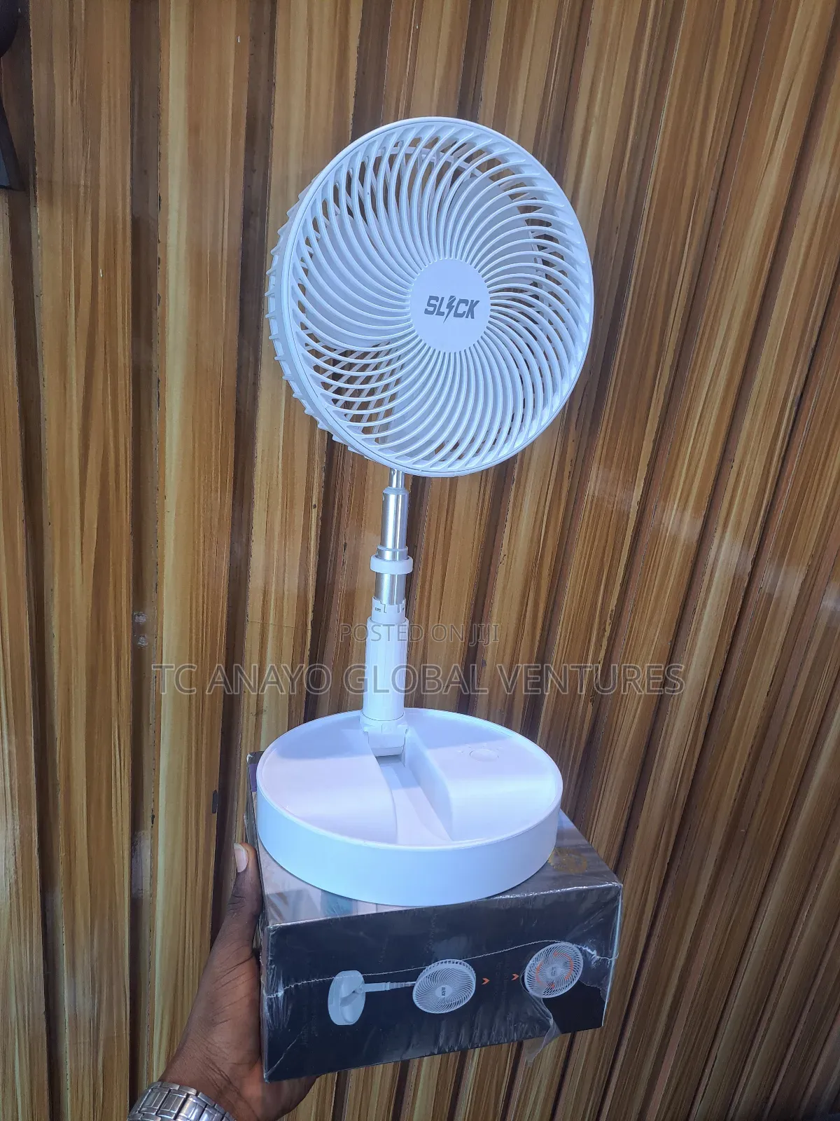 Slack Fan (Fold and Restracts