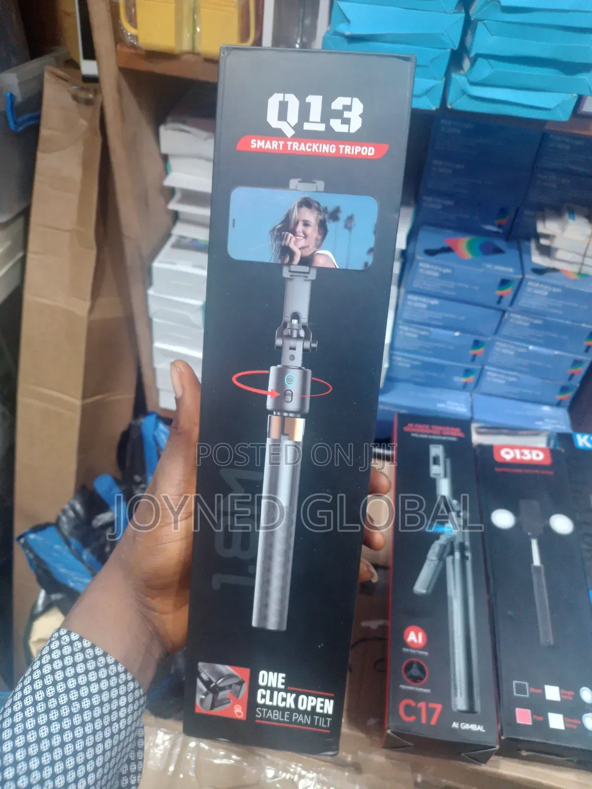 Q13 Trpod Stand