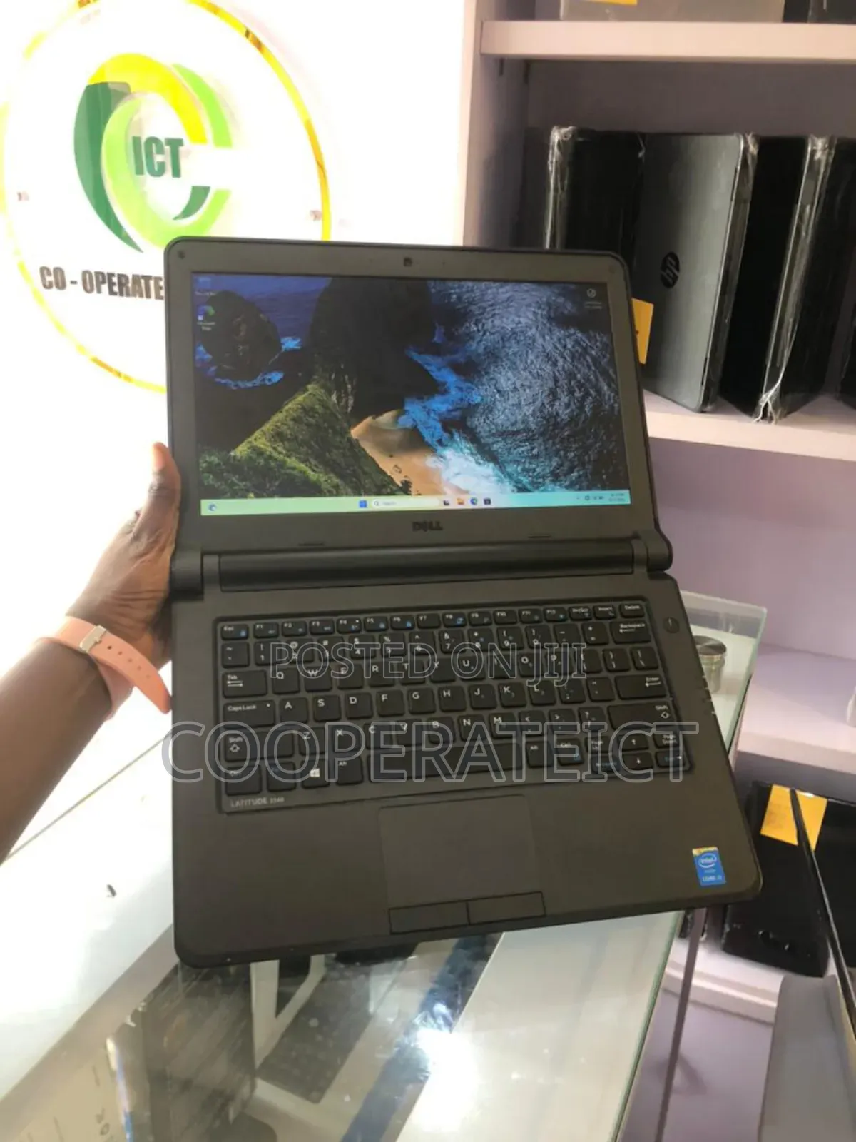 Laptop Dell Latitude 3350 8GB Intel Core I3 SSHD (Hybrid) 500GB