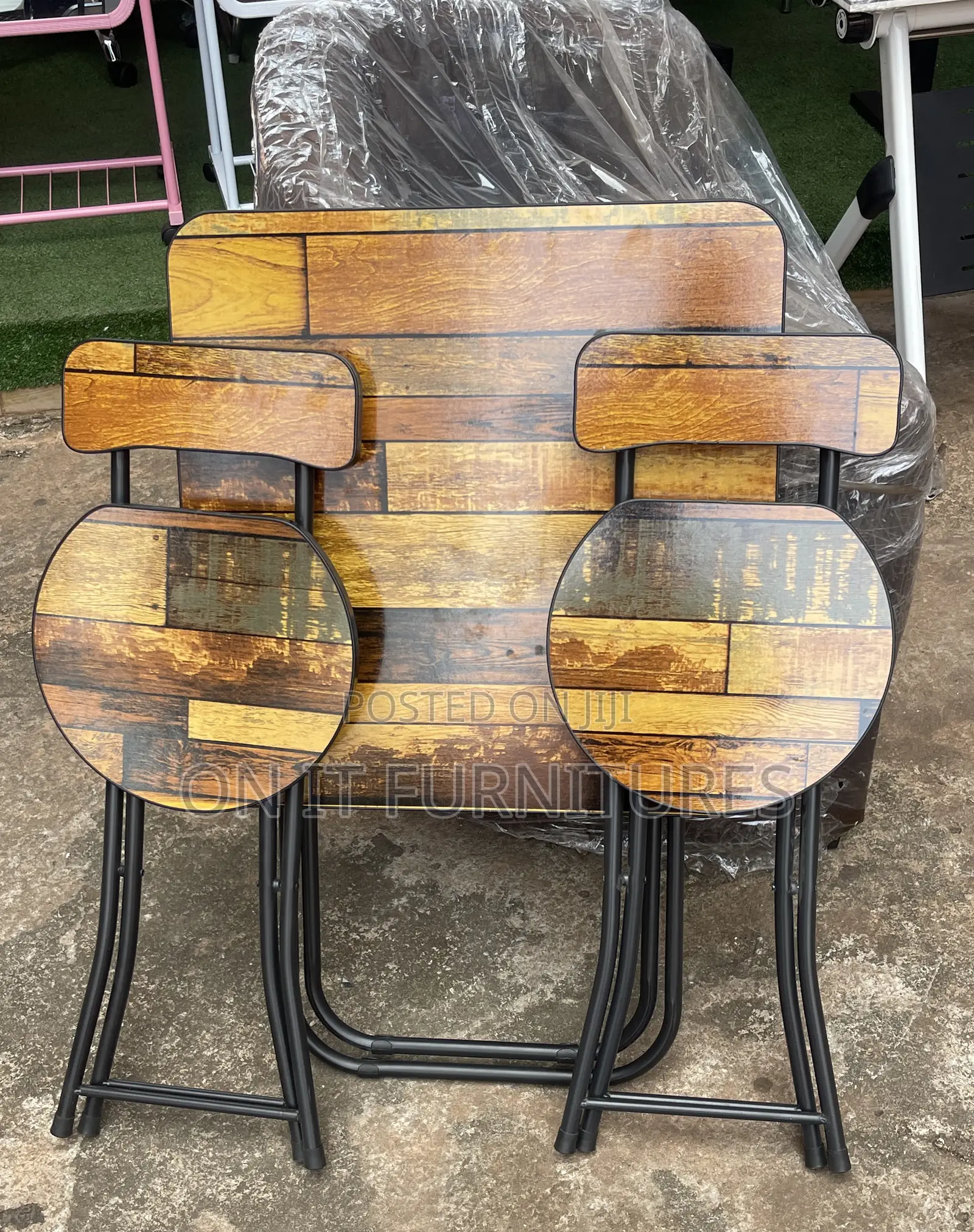 Vintage-Style Foldable Table Set 2 (Chairs) for Reading Laptop Work
