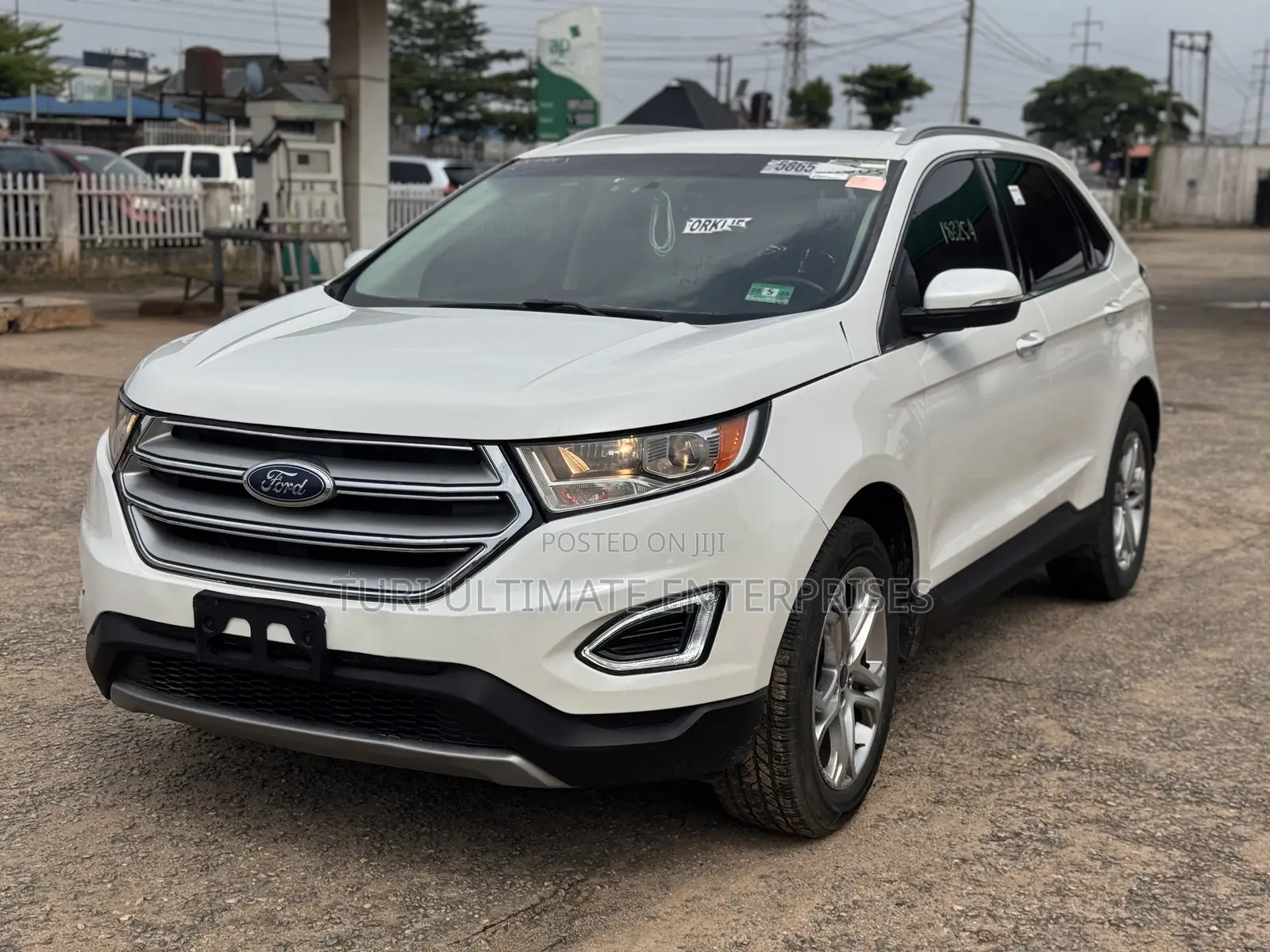 Ford Edge Titanium 4dr SUV AWD (2.0L 4cyl Turbo 6A) 2015 White