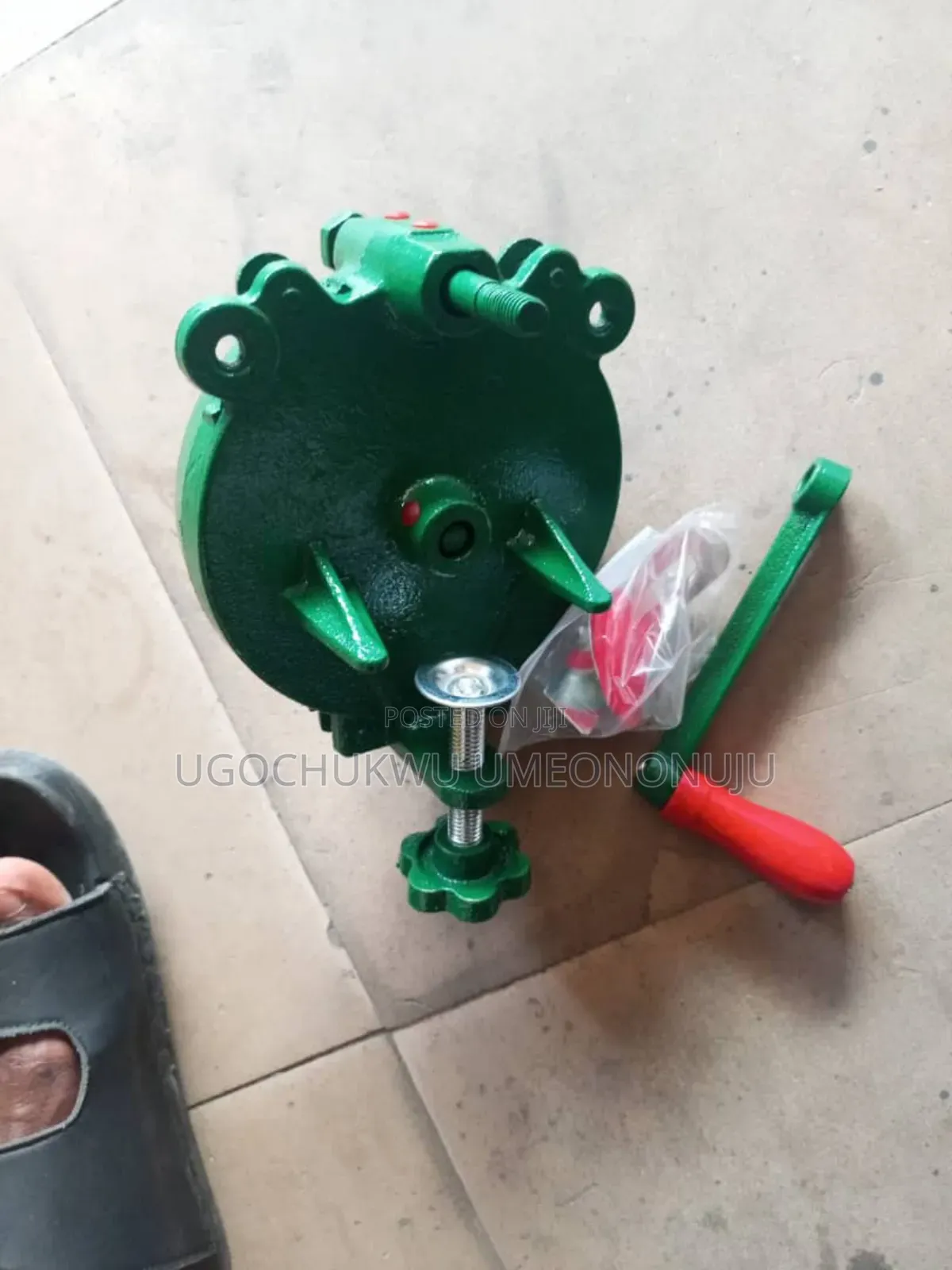 Hand Grinding Machine