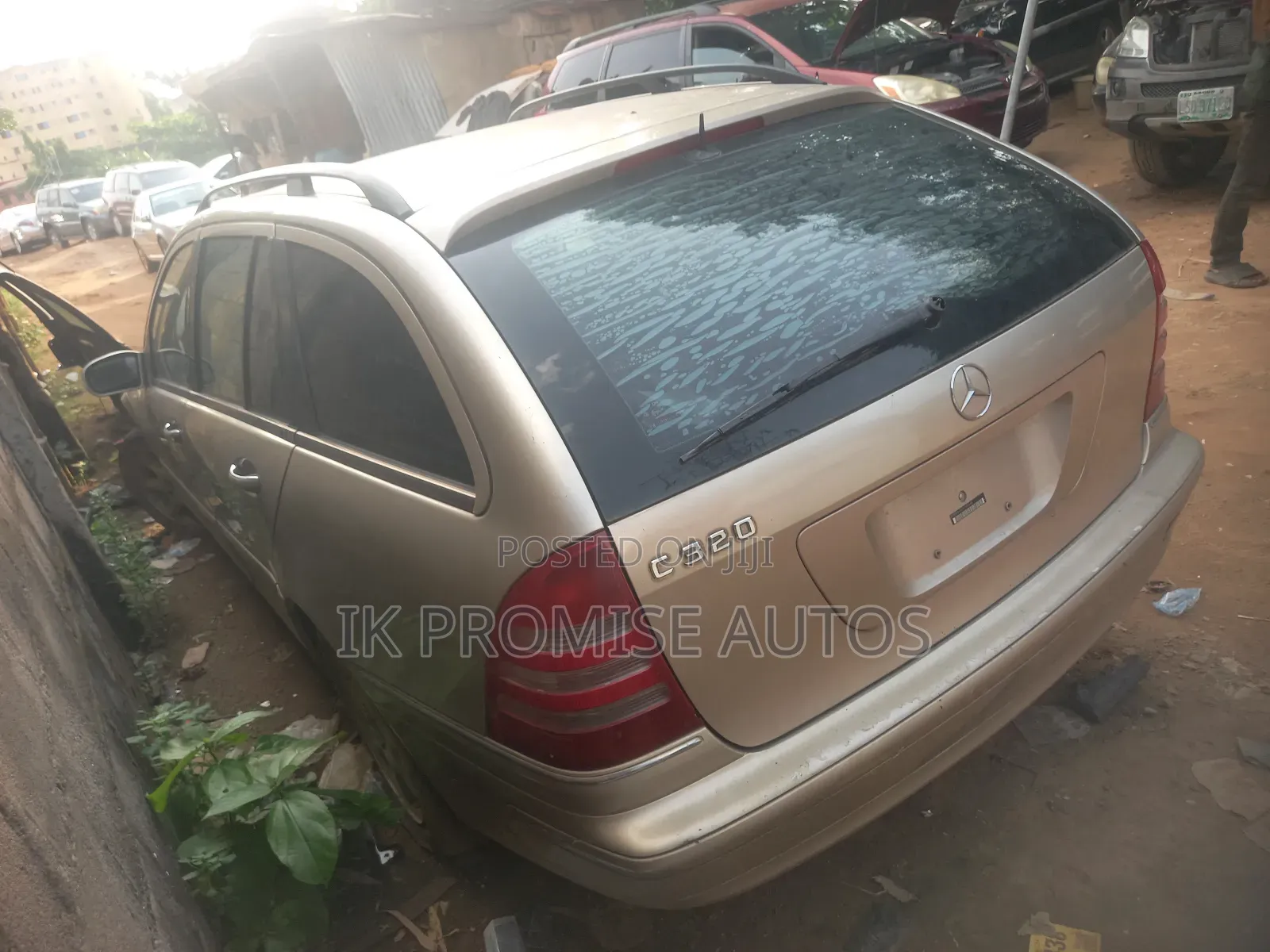 Mercedes-Benz C320 2002 Gold
