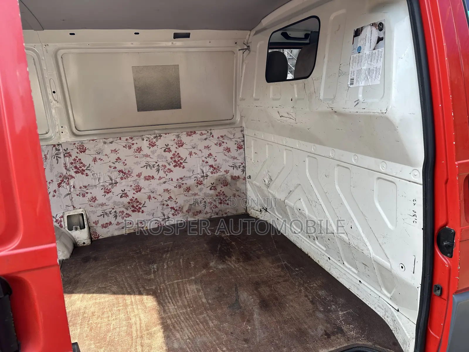 Volkswagen Transporter 2005 Red