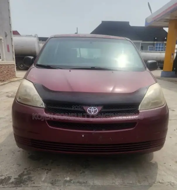 Toyota Sienna CE 2005 Red