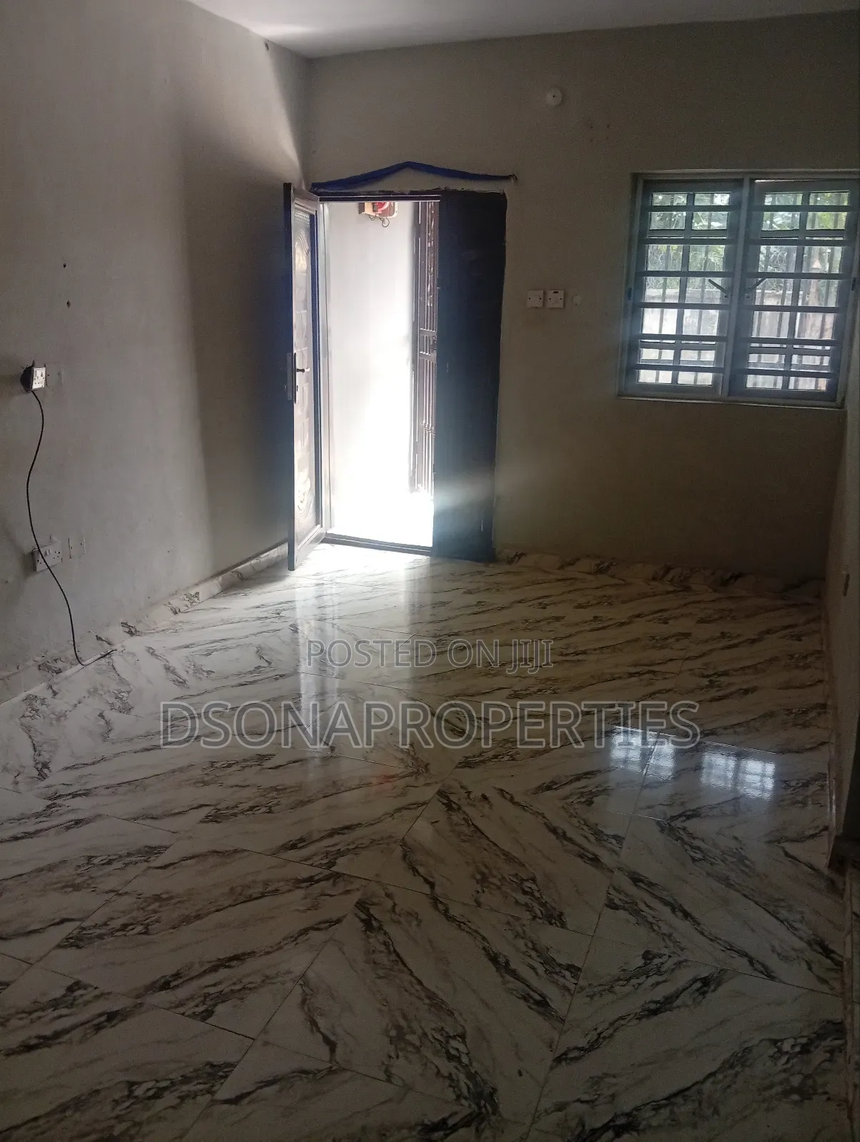 2bdrm Apartment in Christ Foundation, Iju-Ishaga for rent
