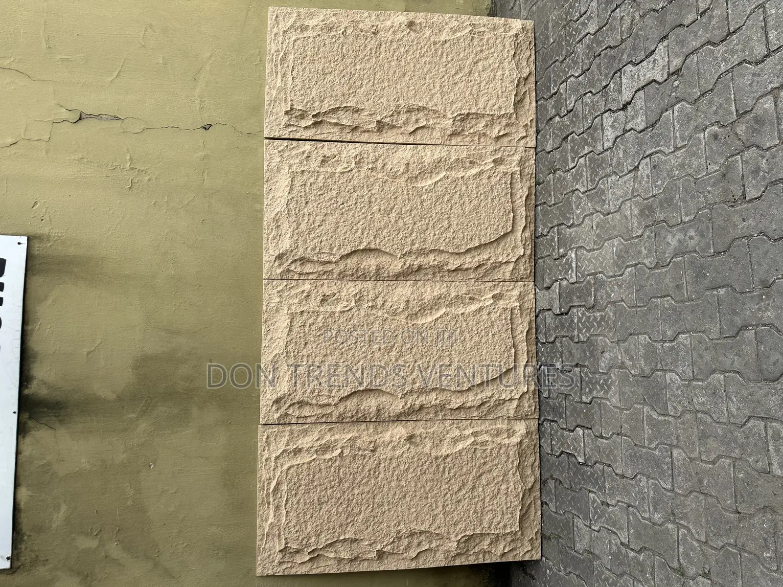 Gold Pu Stone Panel