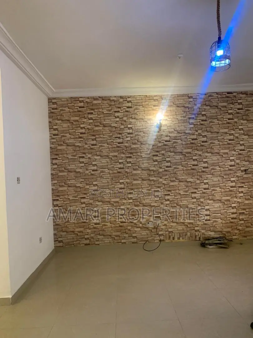 3bdrm Block of Flats in Chevron Lekki for rent