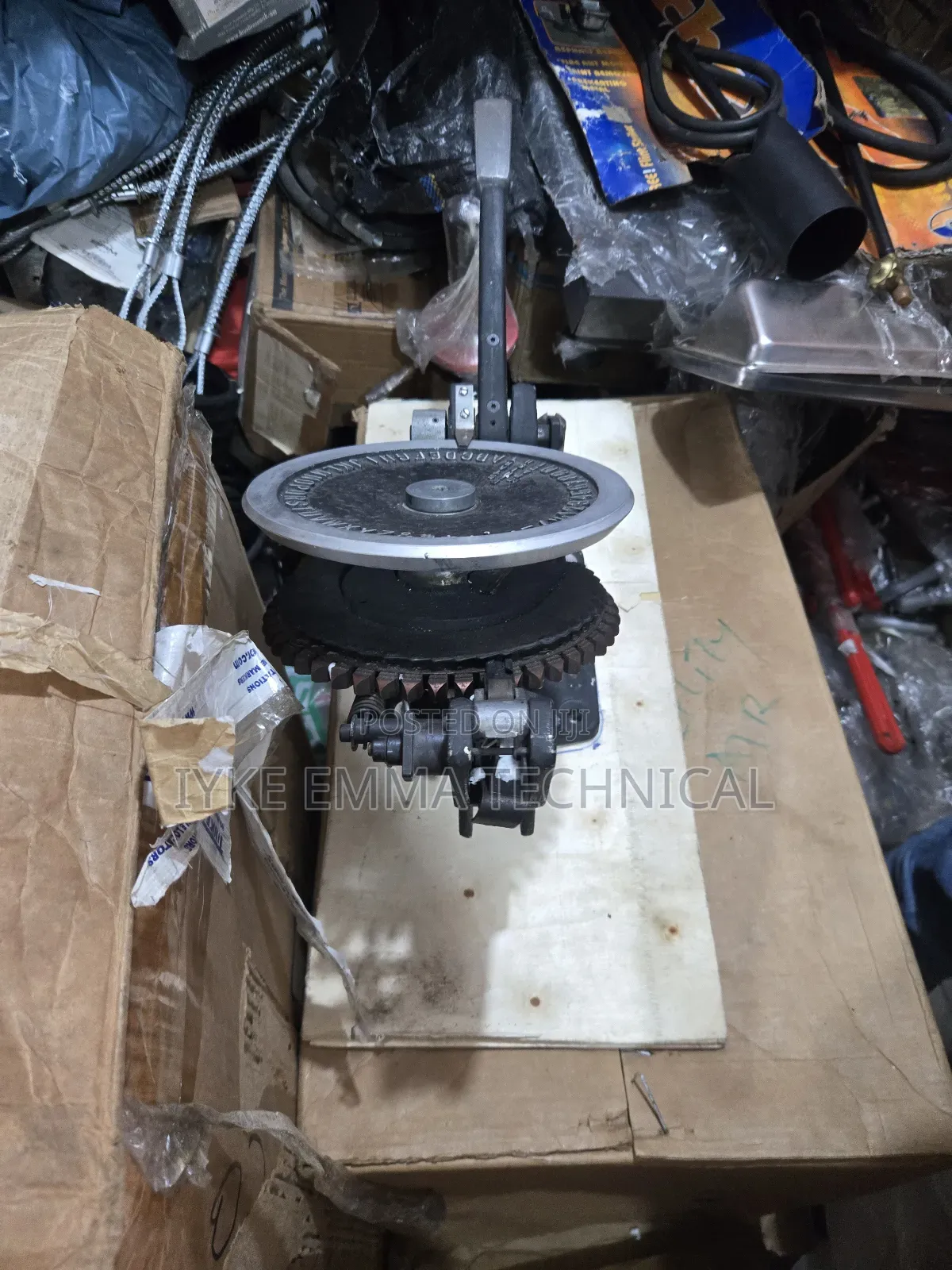 Roovers Model T-10a Metal Tape Embossing Machine