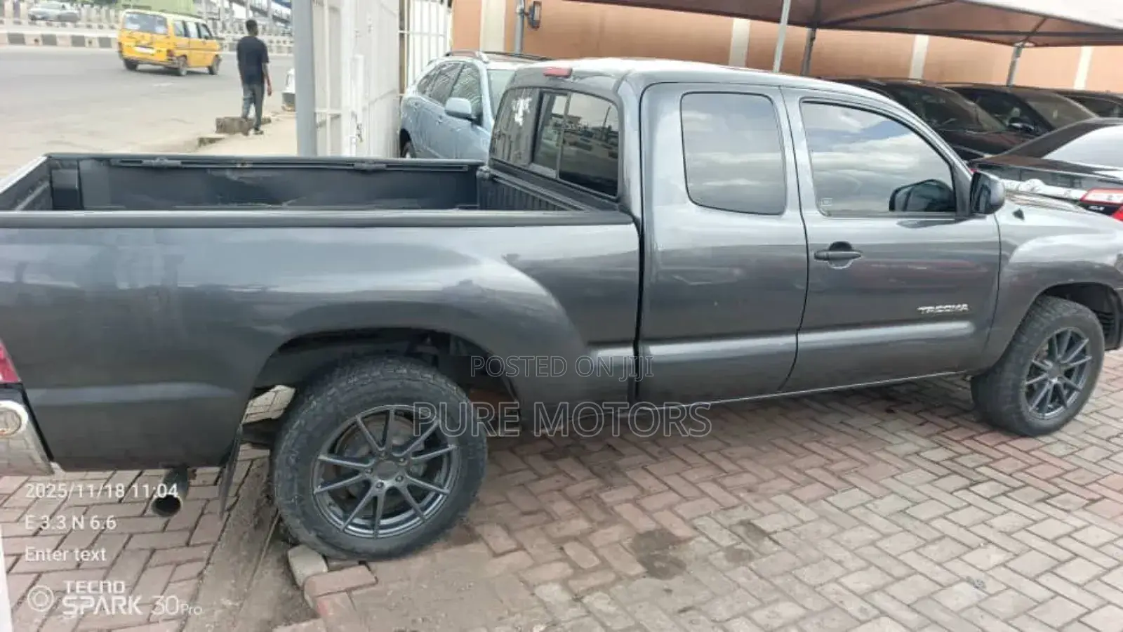 Toyota Tacoma 2012 Gray