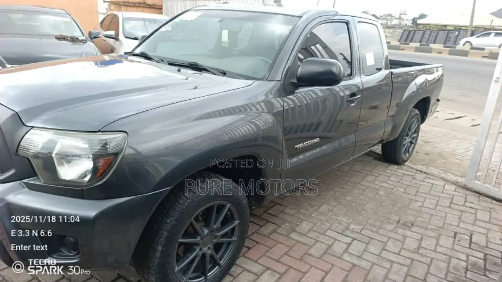 Toyota Tacoma 2012 Gray