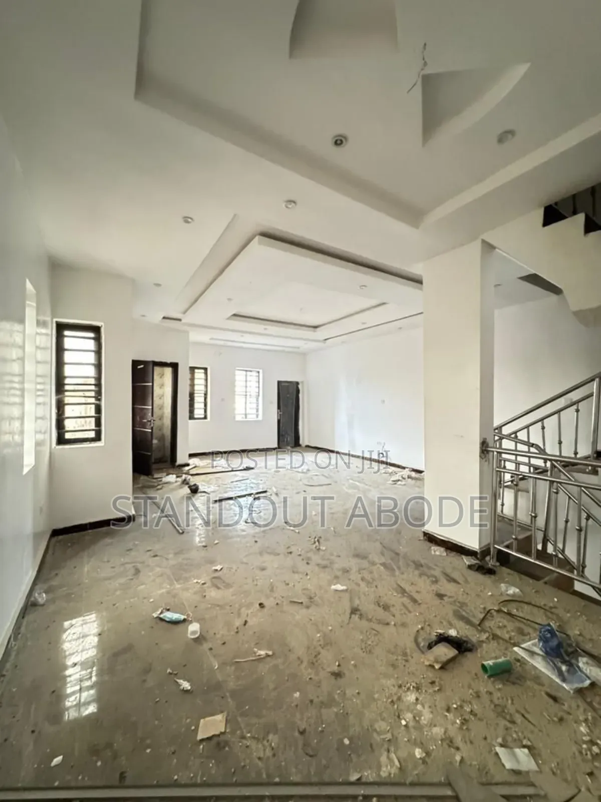 4bdrm Duplex in In An Estate, Surulere for sale