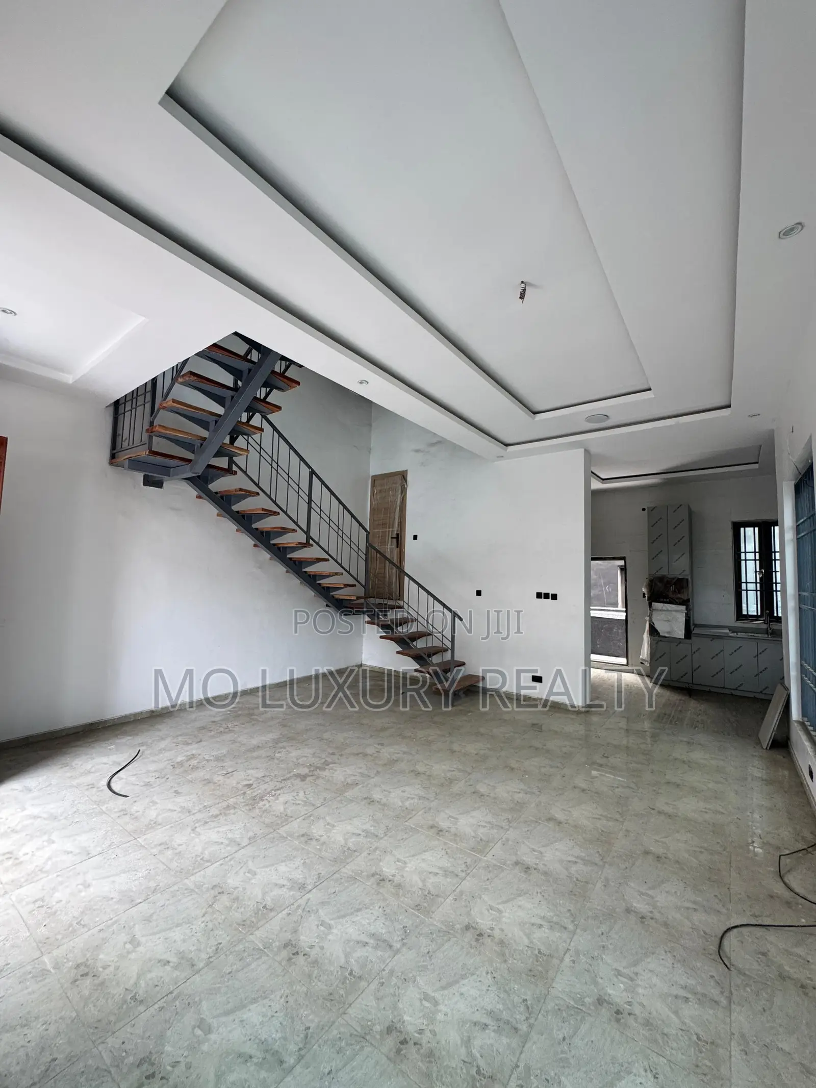 5bdrm Duplex in Ikate for rent