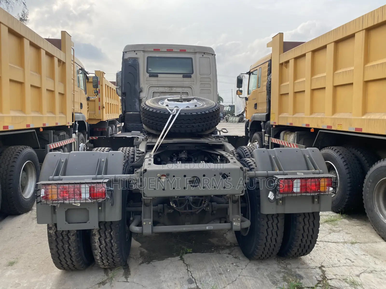 Brand New Howo Tx-430hp Tractor Head