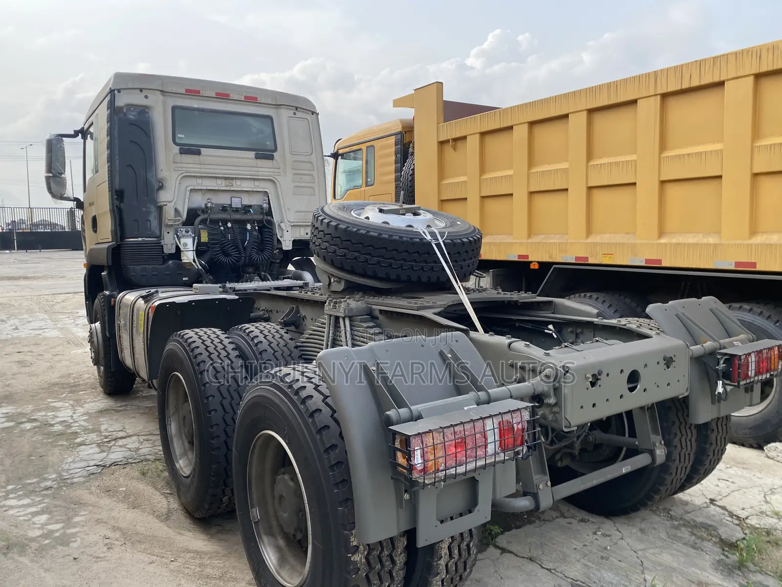 Brand New Howo Tx-430hp Tractor Head