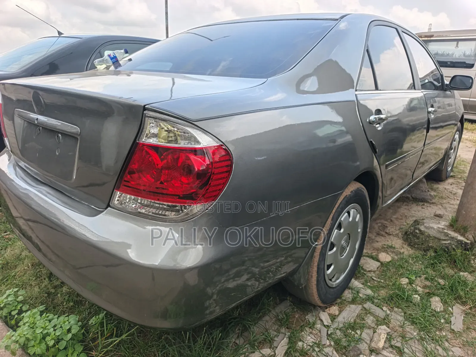 Toyota Camry 2.4 XLE 2005 Gray