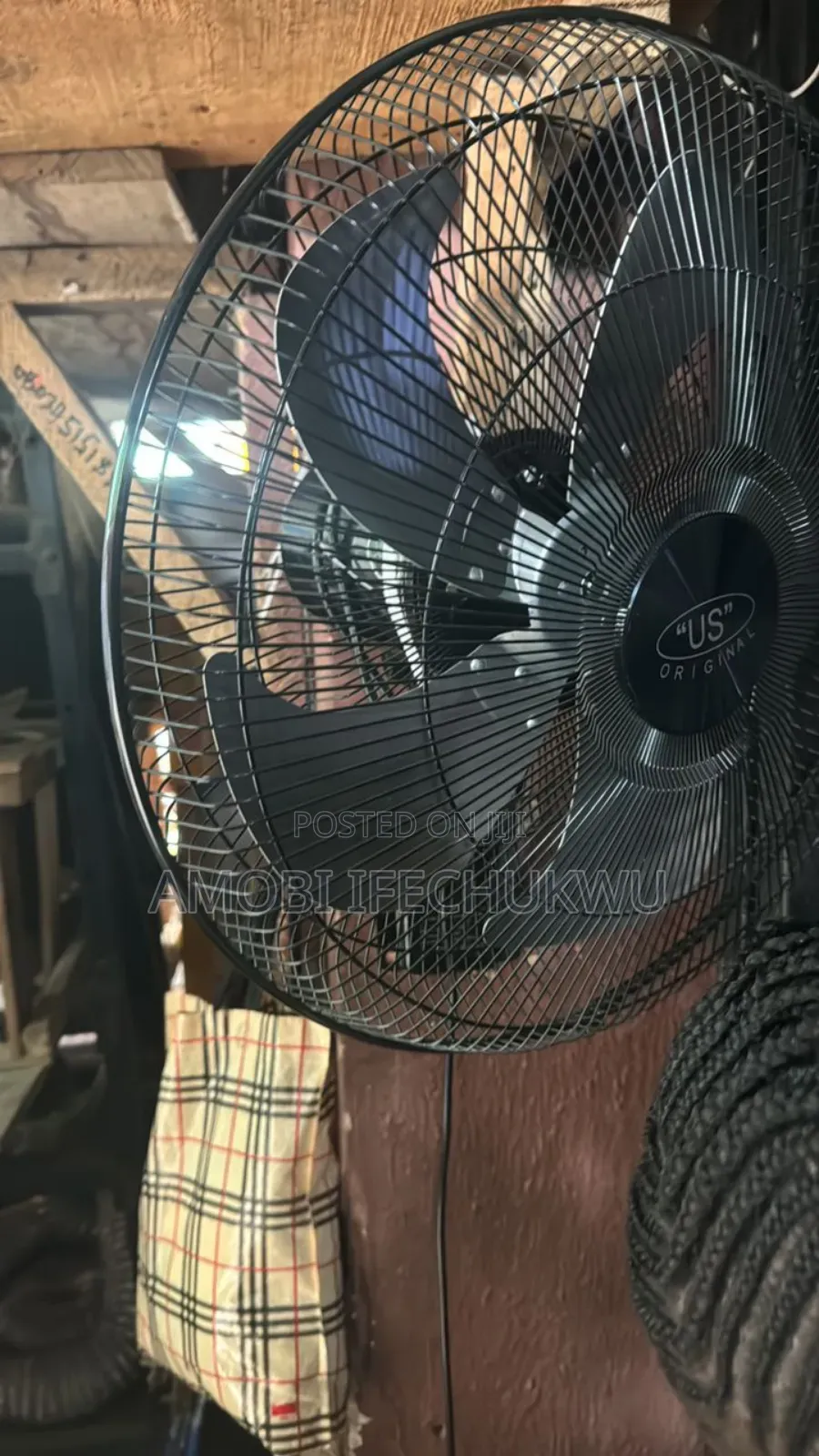 18"Inches Ac/Dc Wall Mounted Fan