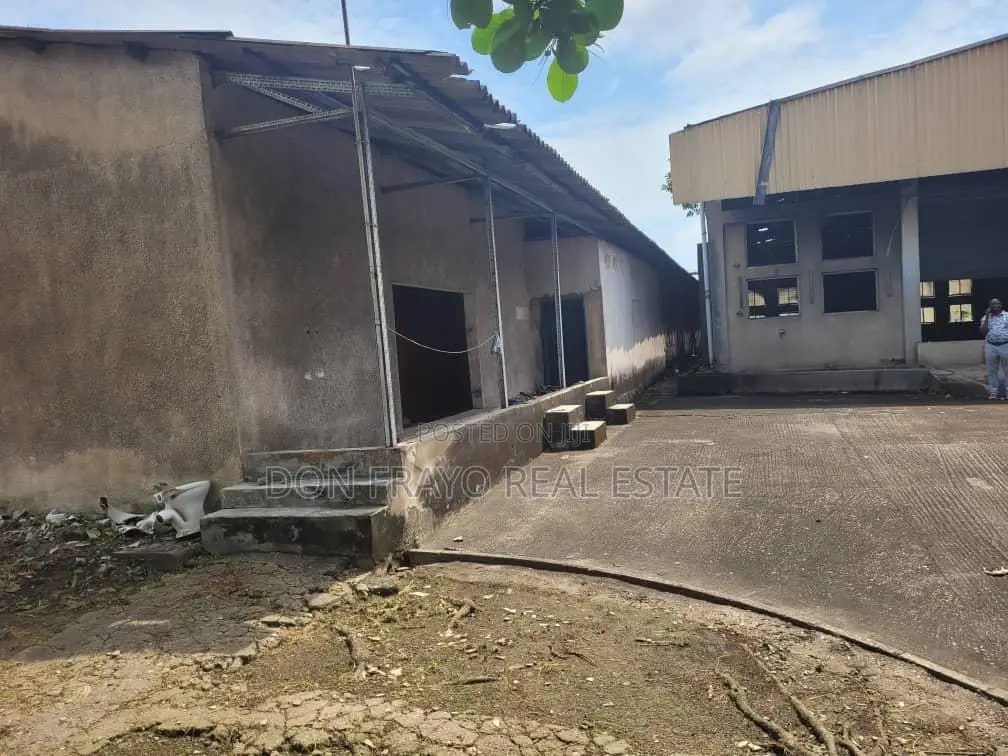8700 Sqm Industrial Land + Warehouse Facilities For Sale At Surulere