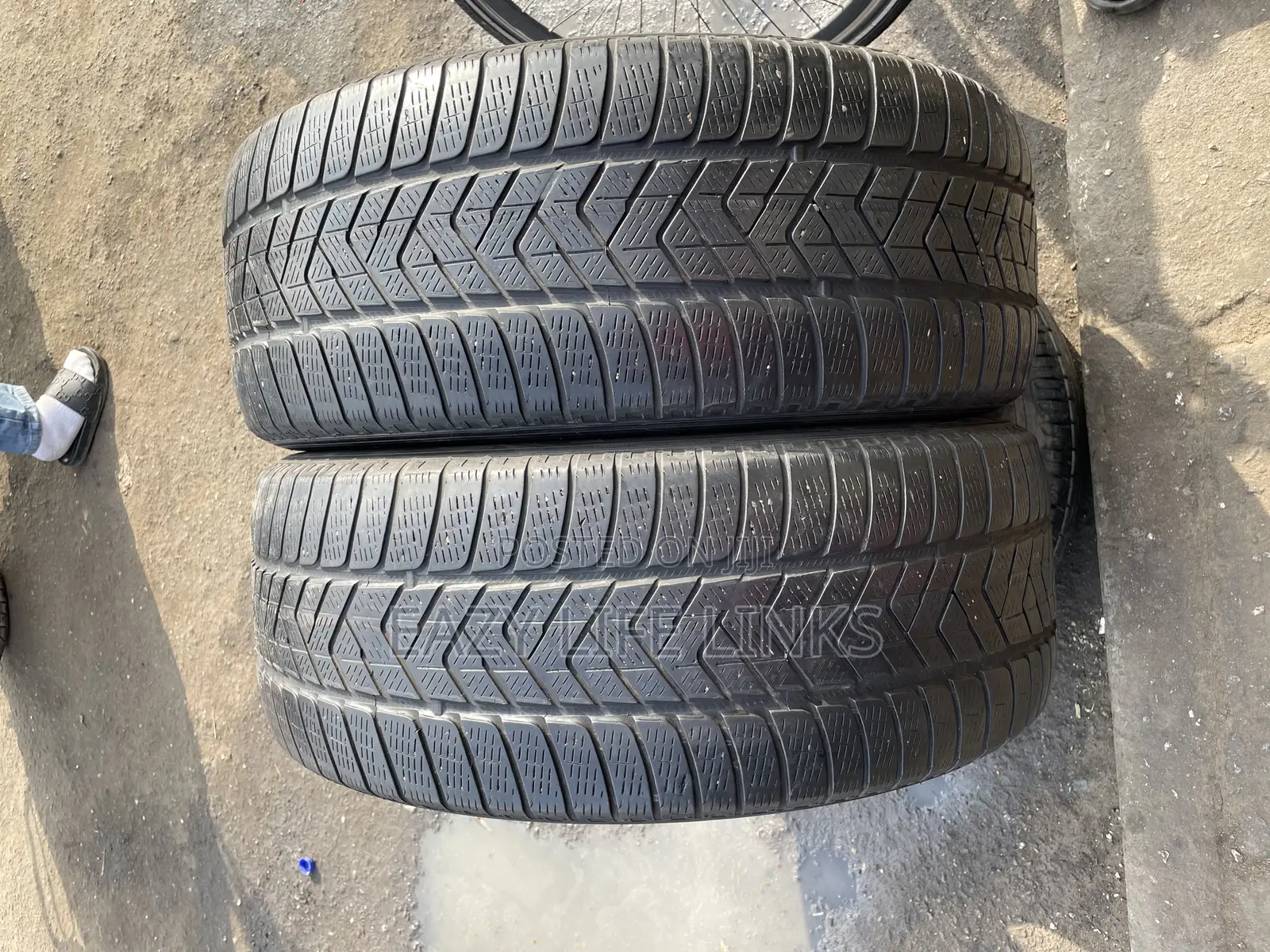 255/55r19 Tokunbo Tires