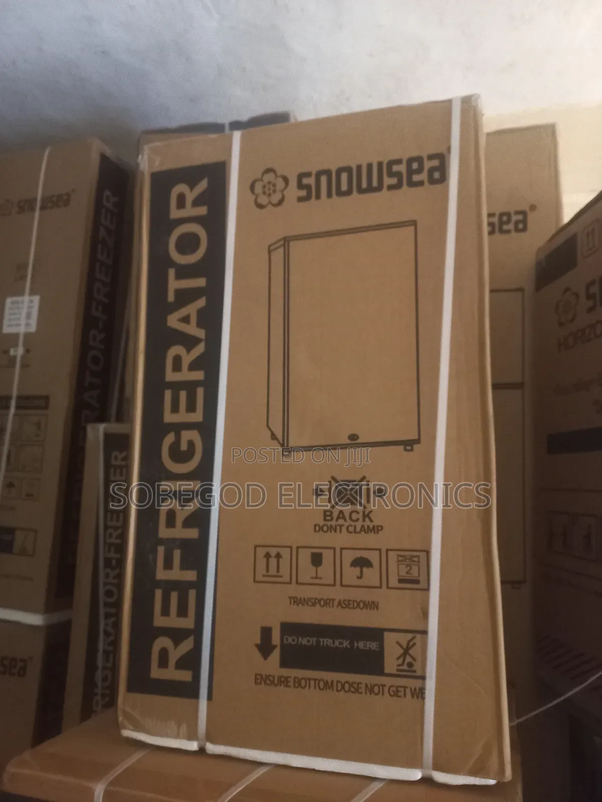 Snowsea Quality Refrigerator Table Top Single Door