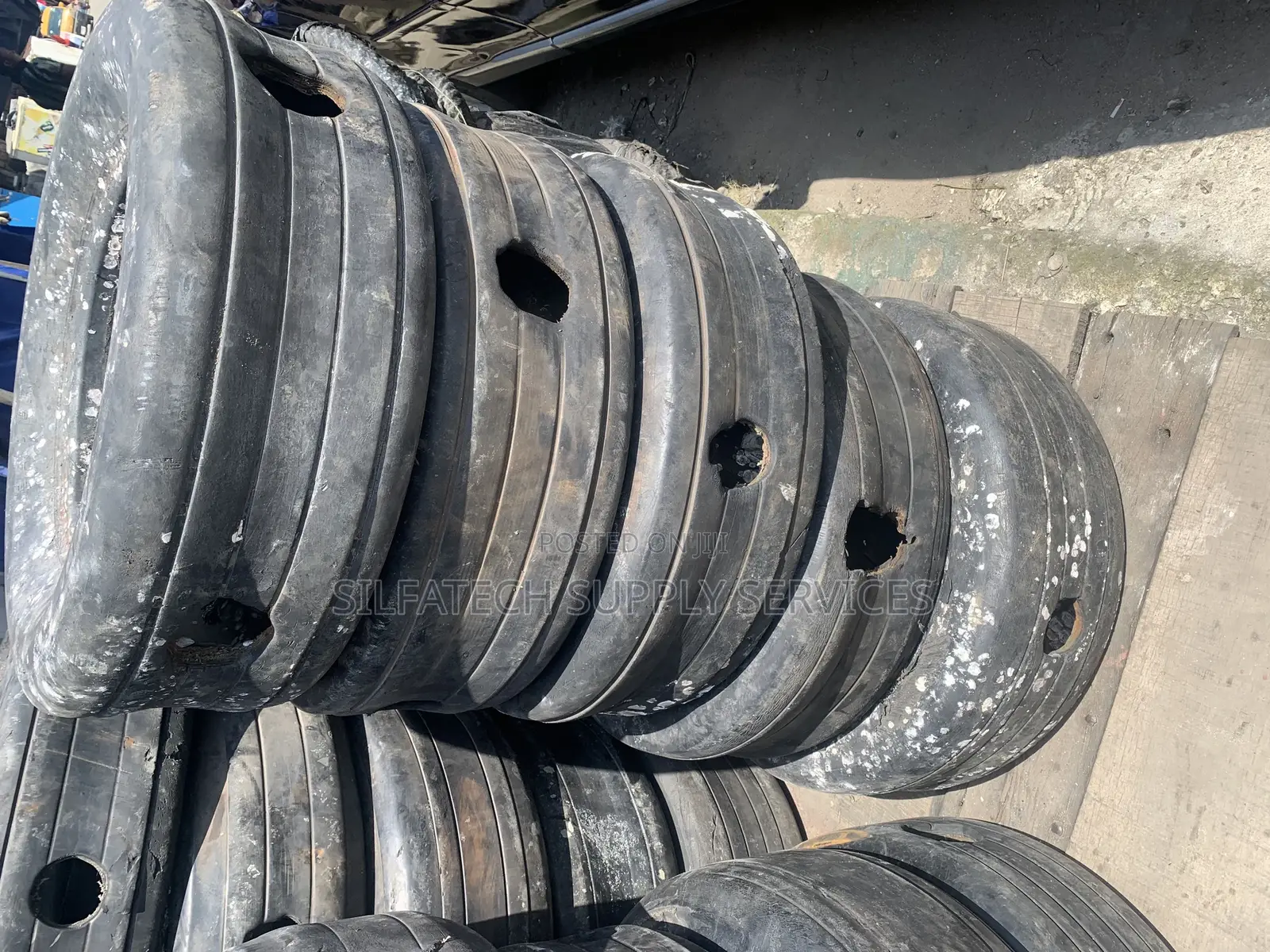 Original Fender Tyre