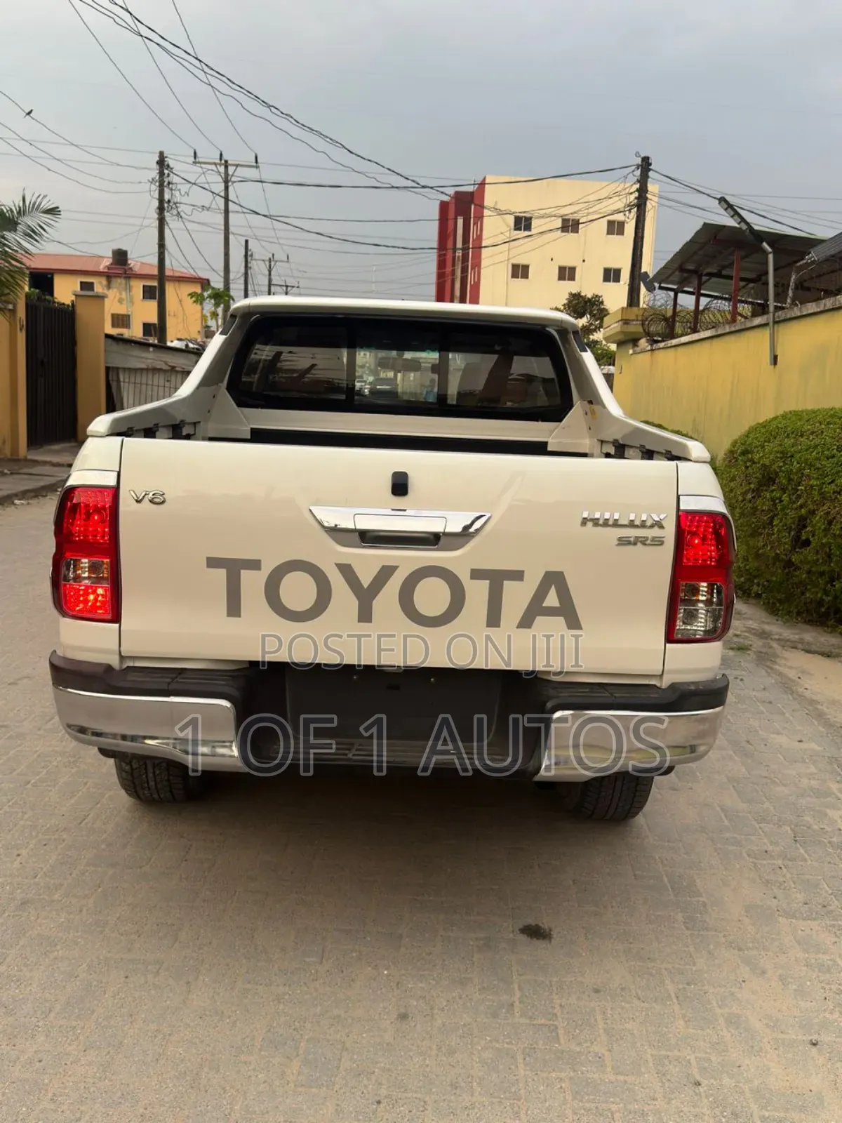 Toyota Hilux Revo Smart Cab Petrol 2.7 RWD 2018 White