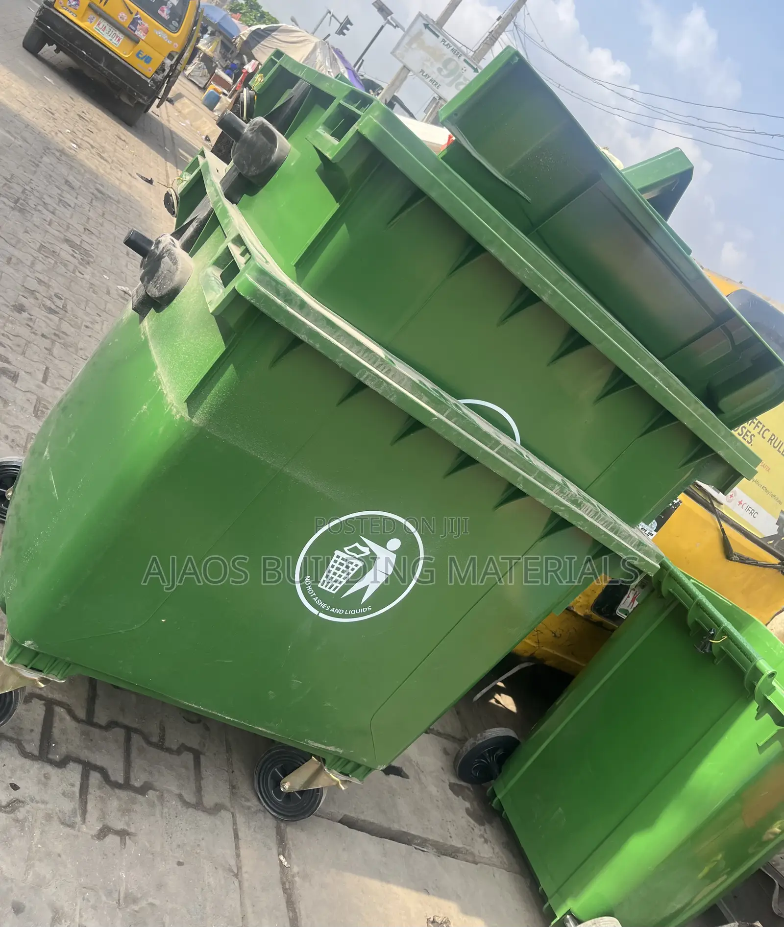 Lndustrial Waste Bin 1100 Litres