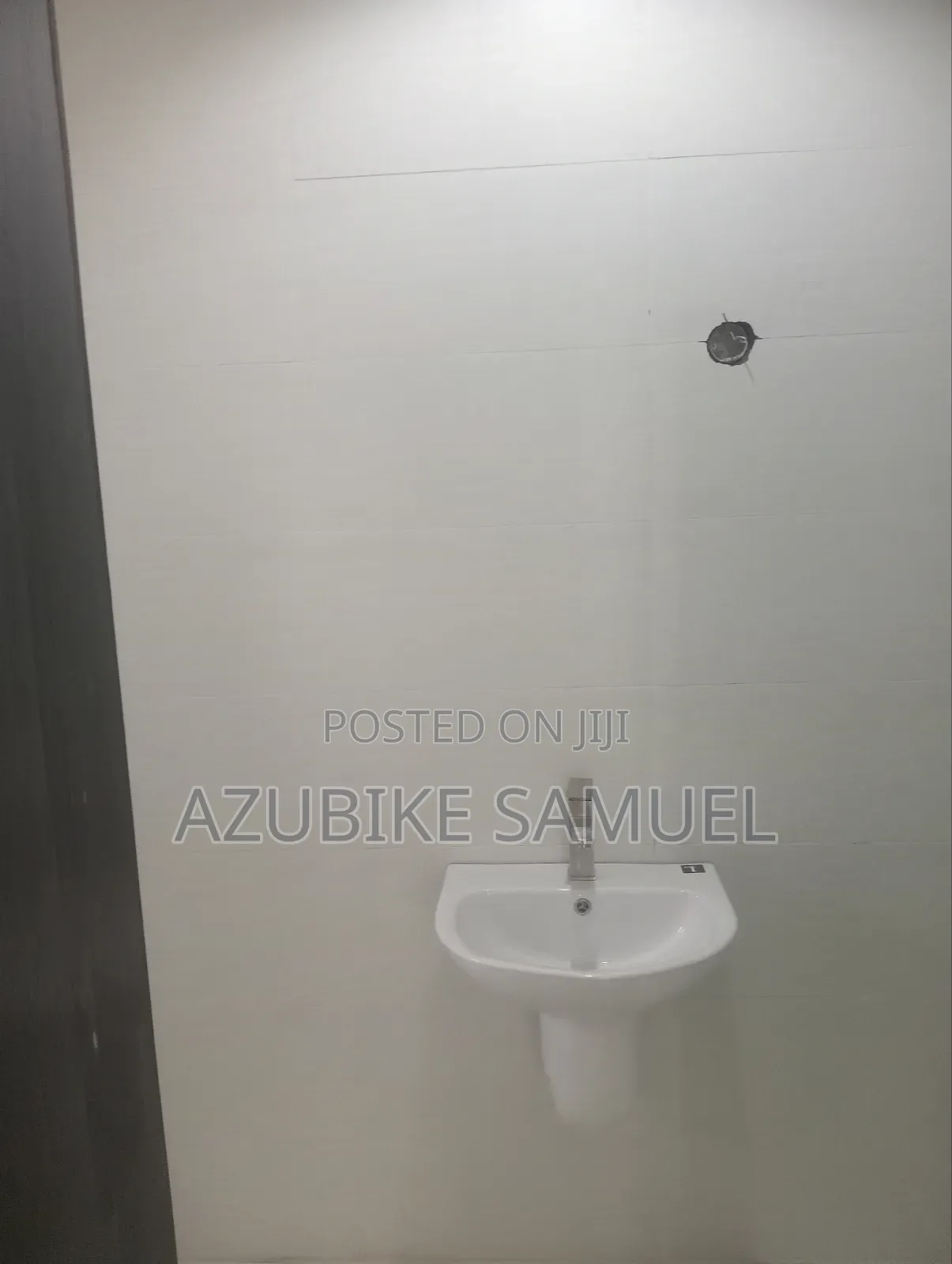 Furnished 3bdrm Block of Flats in Radio Street,Alausa for rent