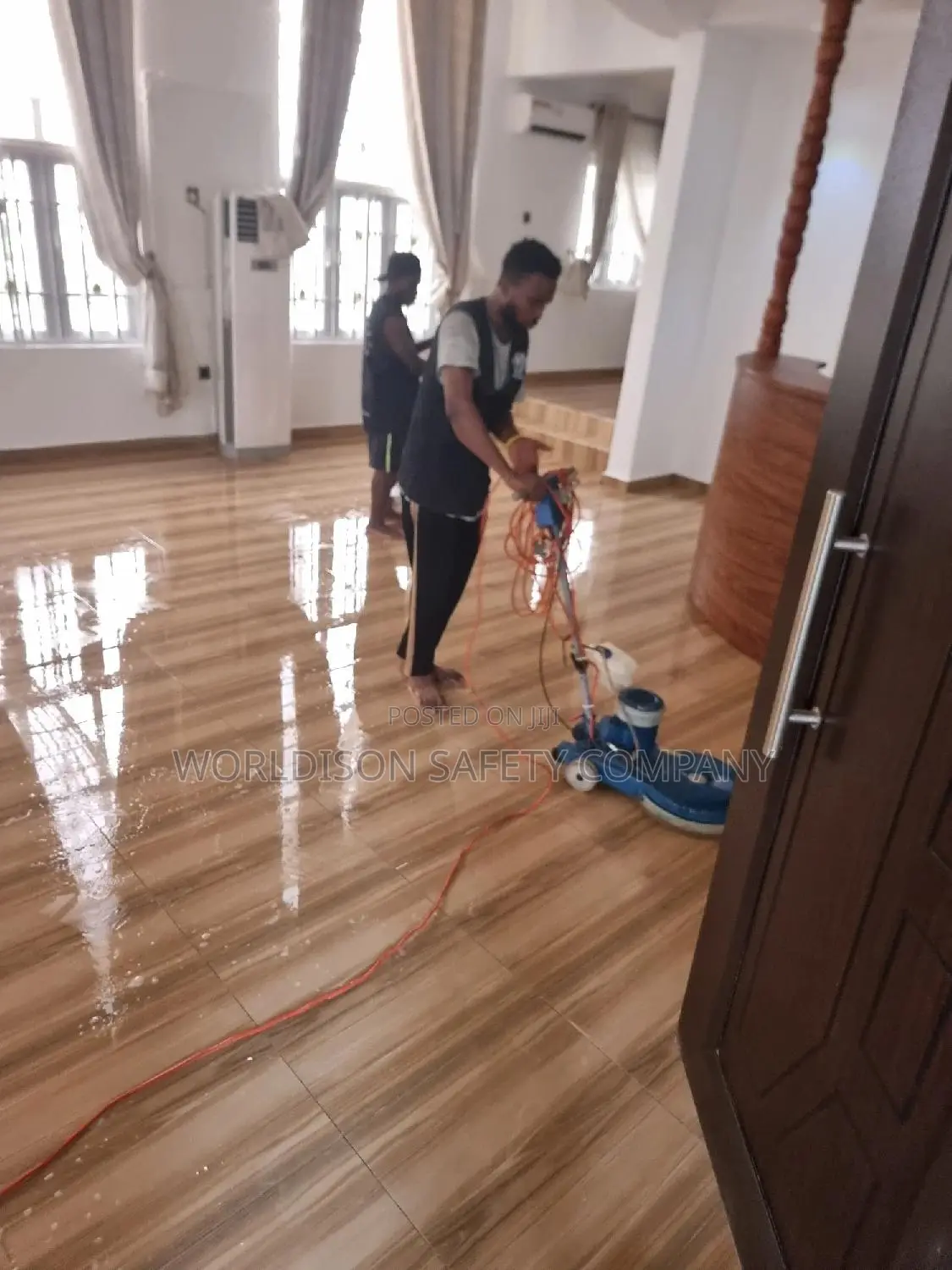 Commercial Cleaning Company